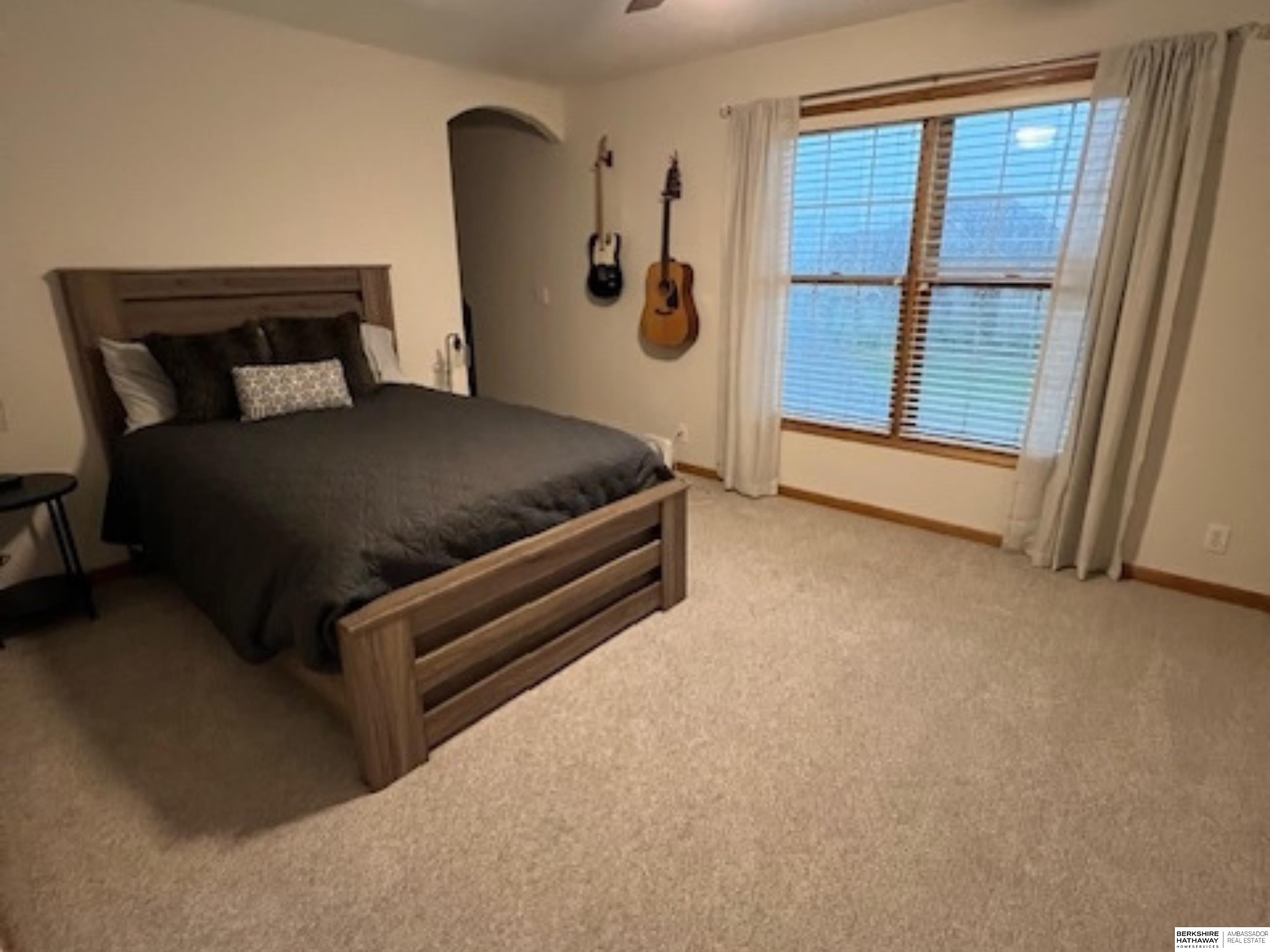 Omaha, Nebraska 68130, United States, 4 Bedrooms Bedrooms, ,3 BathroomsBathrooms,Residential,Pending,118541