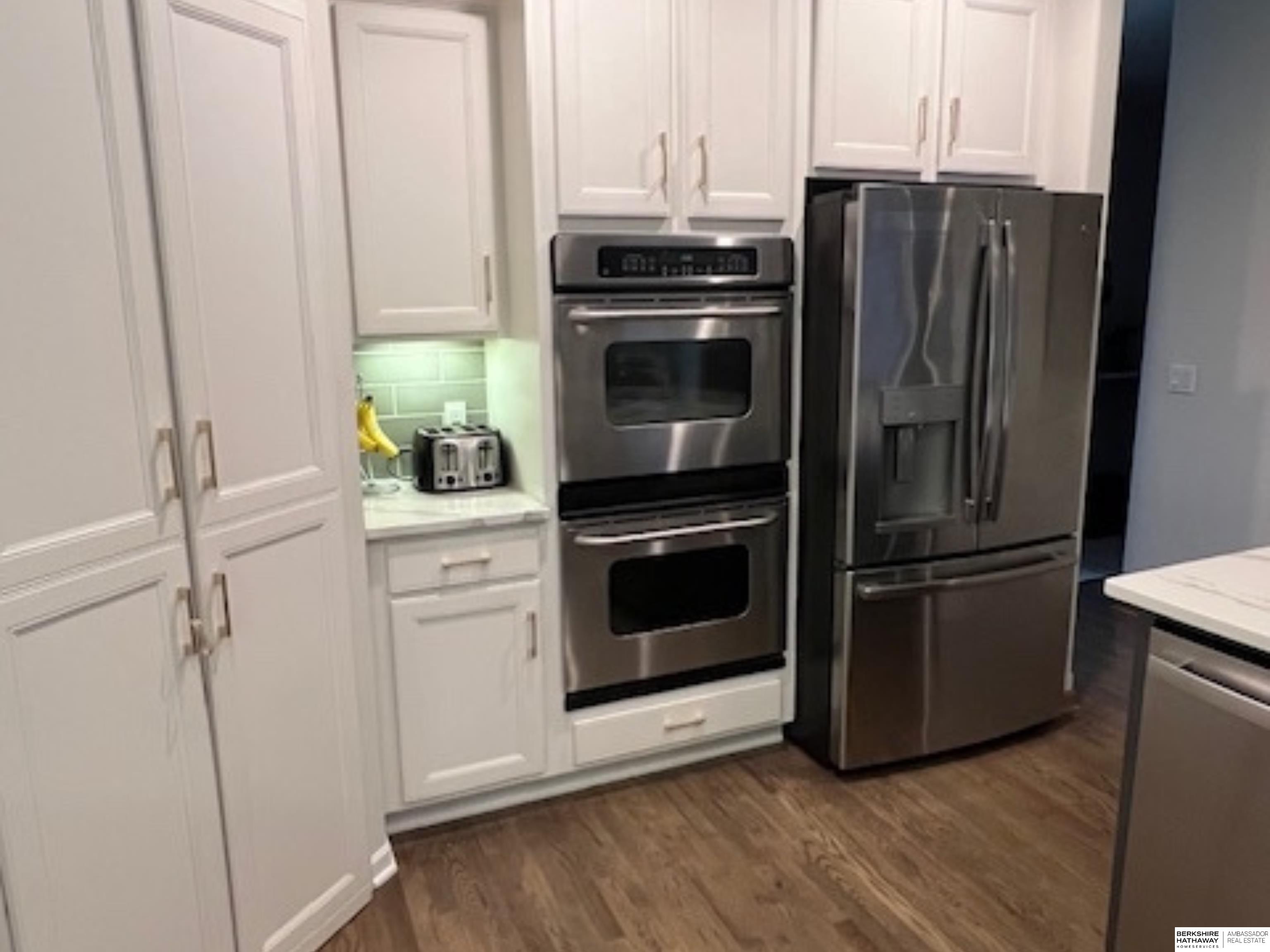 Omaha, Nebraska 68130, United States, 4 Bedrooms Bedrooms, ,3 BathroomsBathrooms,Residential,Pending,118541