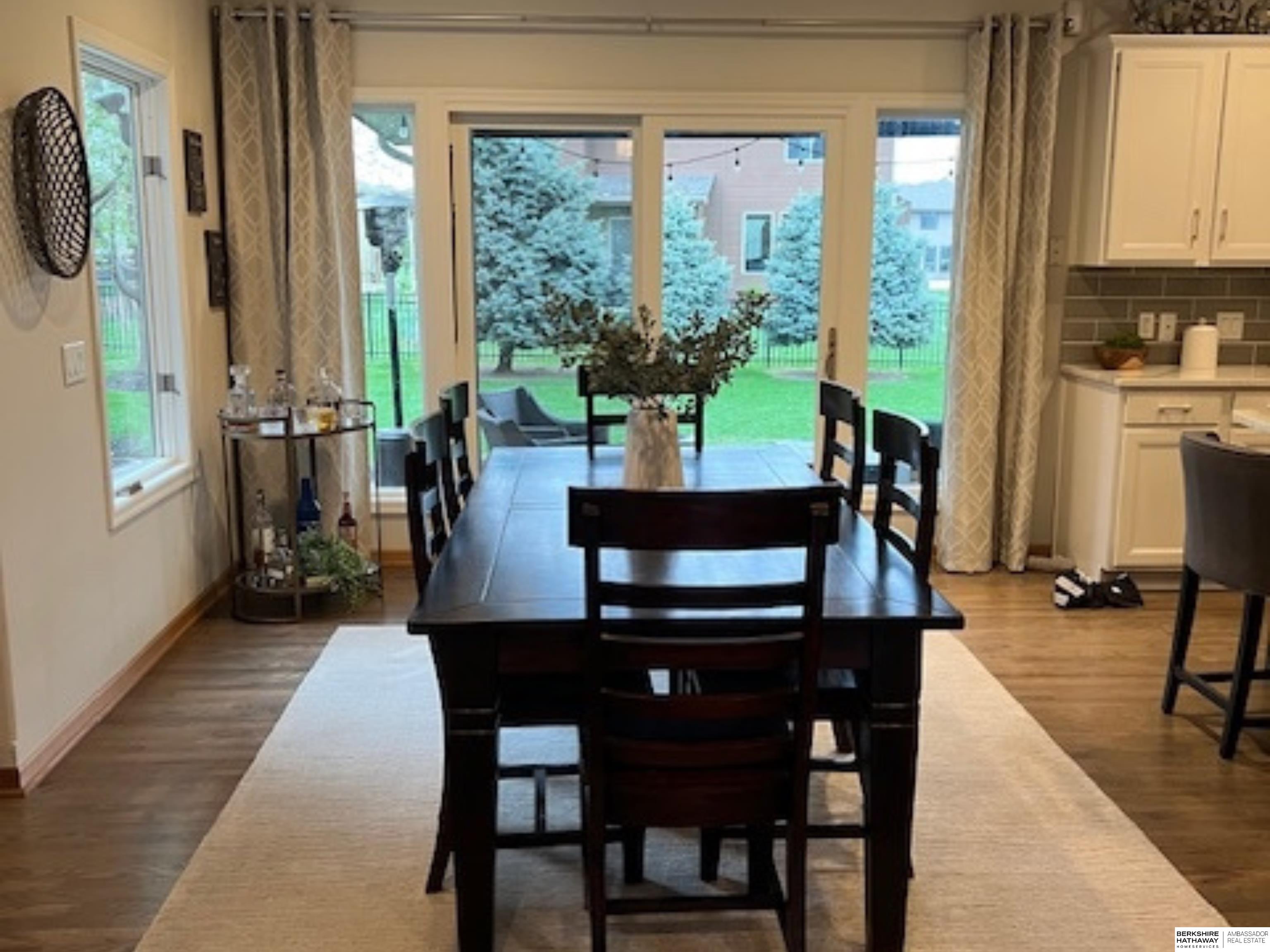 Omaha, Nebraska 68130, United States, 4 Bedrooms Bedrooms, ,3 BathroomsBathrooms,Residential,Pending,118541