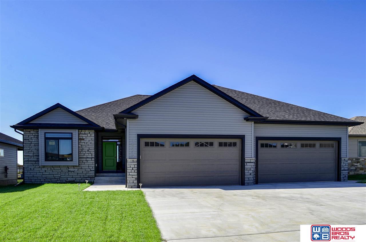 Photo 1 of 40 — 10249 White Pine Road, Lincoln, NE 68527