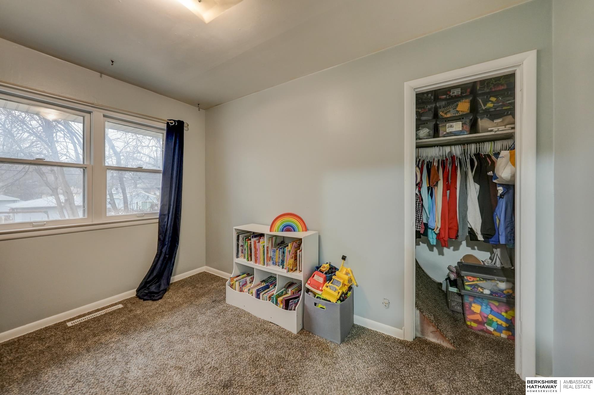 Lincoln, Nebraska 68506, United States, 3 Bedrooms Bedrooms, ,2 BathroomsBathrooms,Residential,Pending,82961