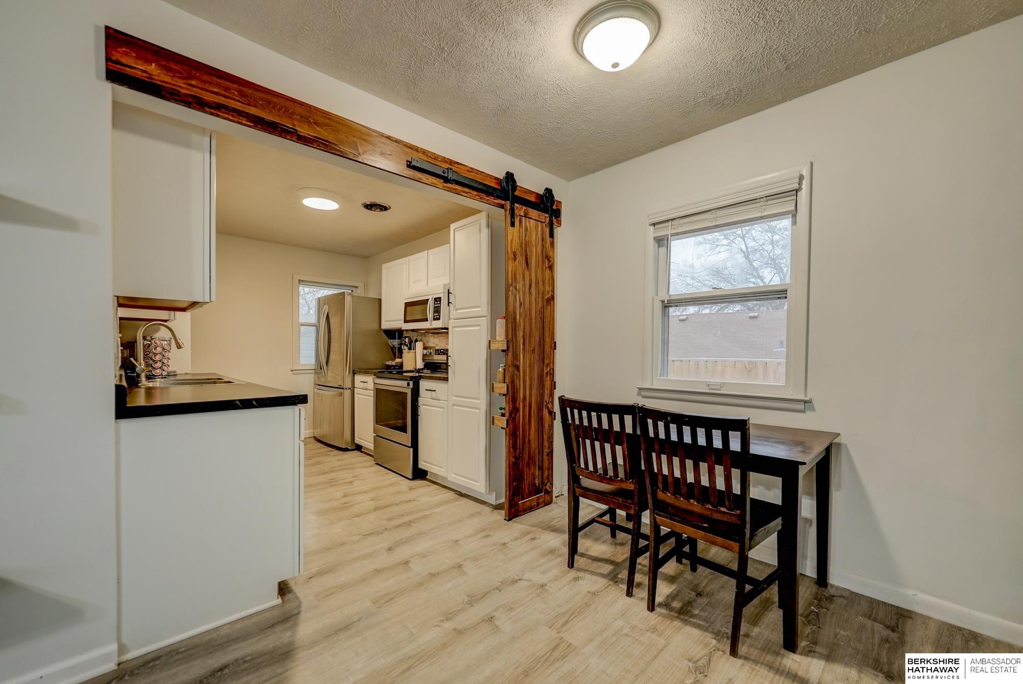 Lincoln, Nebraska 68506, United States, 3 Bedrooms Bedrooms, ,2 BathroomsBathrooms,Residential,Pending,82961