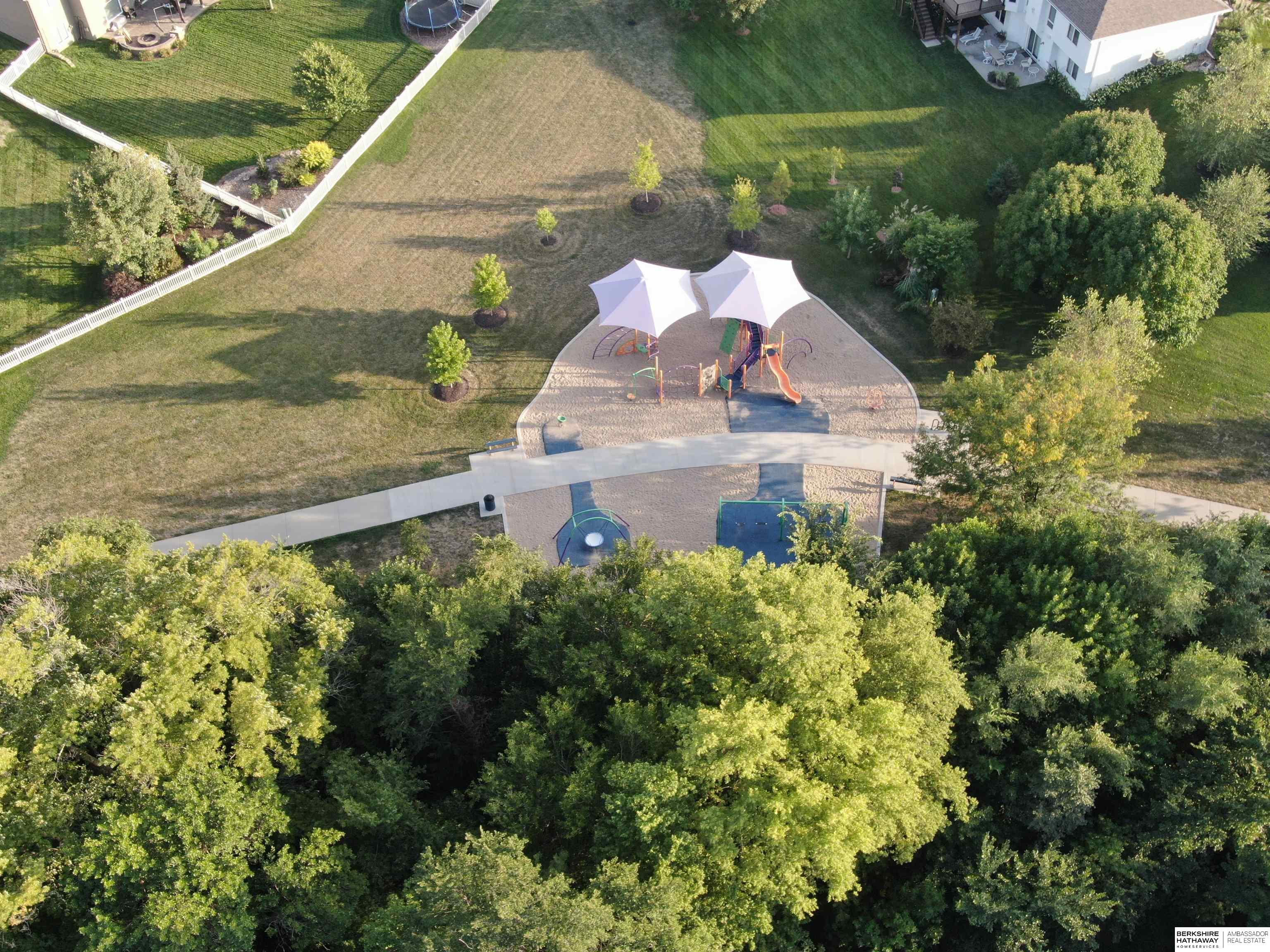 Gretna, Nebraska 68028, United States, 5 Bedrooms Bedrooms, ,3 BathroomsBathrooms,Residential,Pending,78626