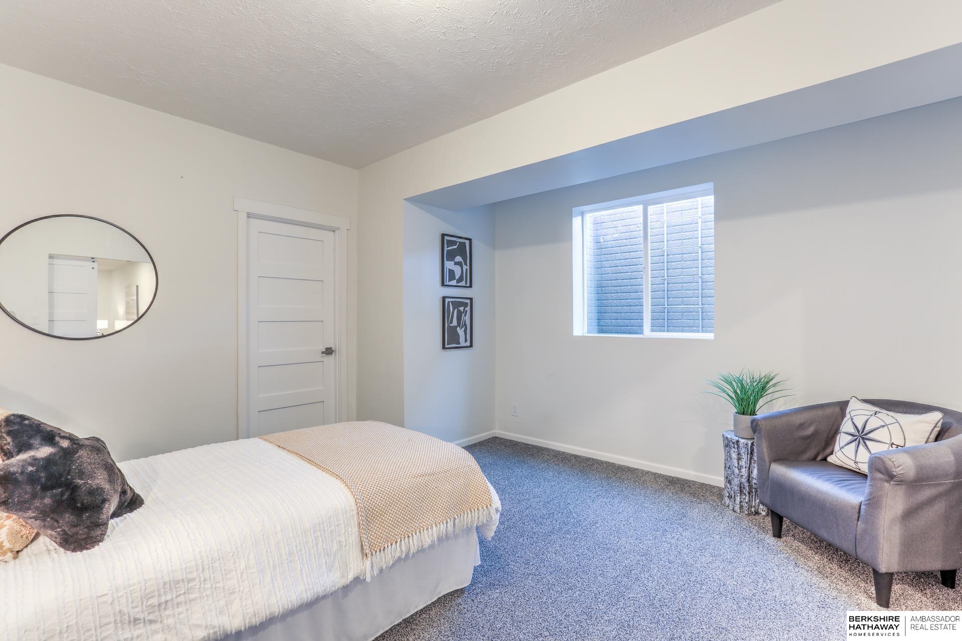 Gretna, Nebraska 68028, United States, 5 Bedrooms Bedrooms, ,3 BathroomsBathrooms,Residential,Pending,78626