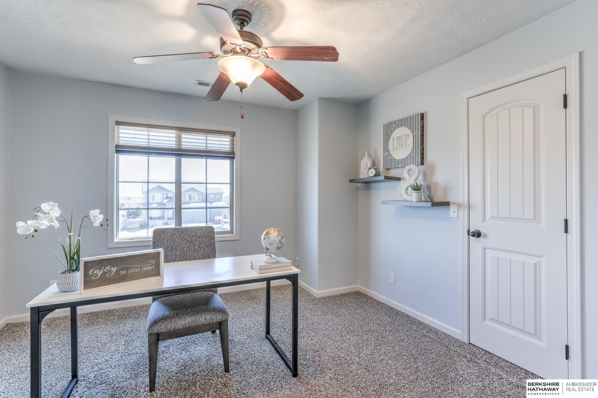 Gretna, Nebraska 68028, United States, 5 Bedrooms Bedrooms, ,3 BathroomsBathrooms,Residential,Pending,78626