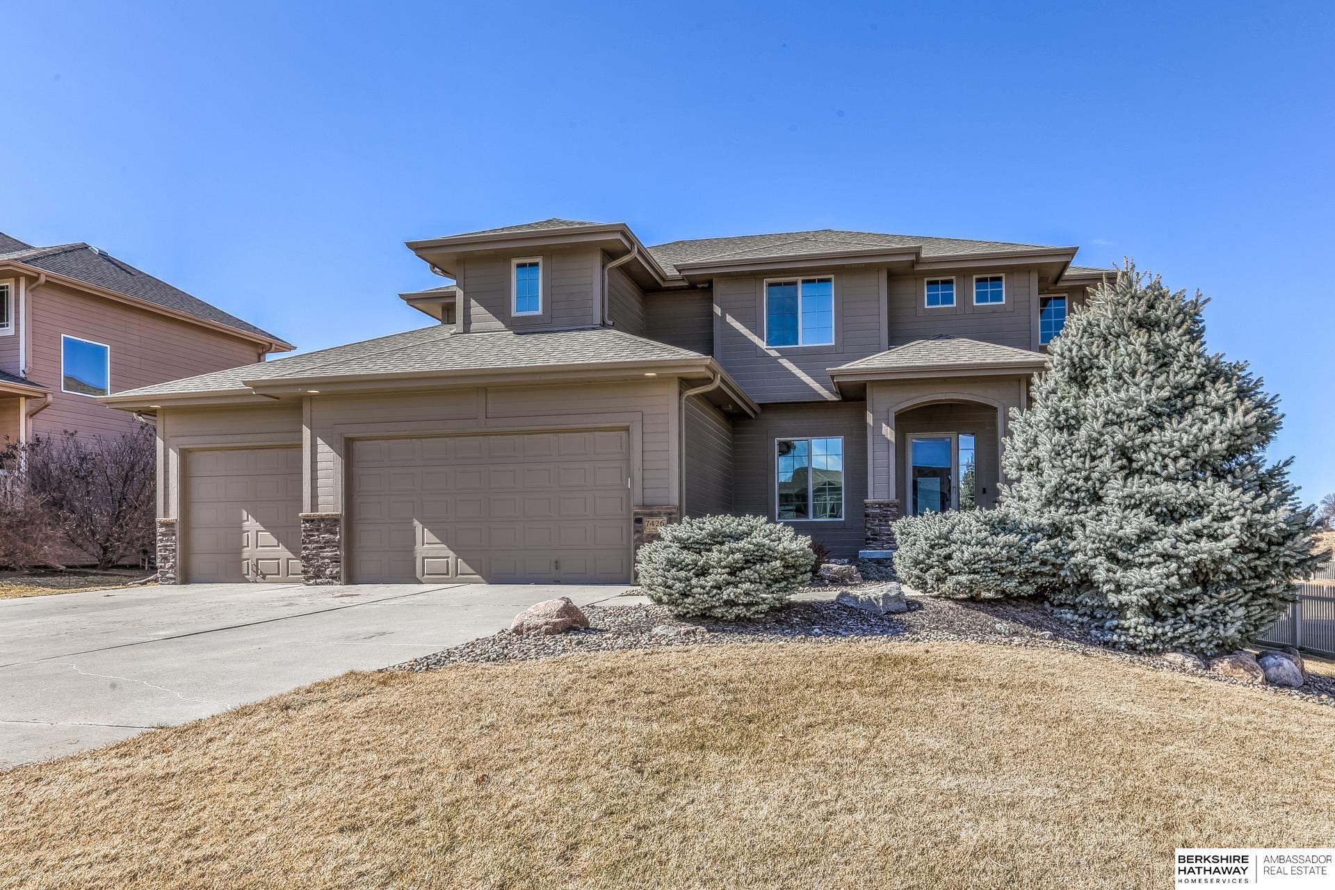 Gretna, Nebraska 68028, United States, 5 Bedrooms Bedrooms, ,3 BathroomsBathrooms,Residential,Pending,78626