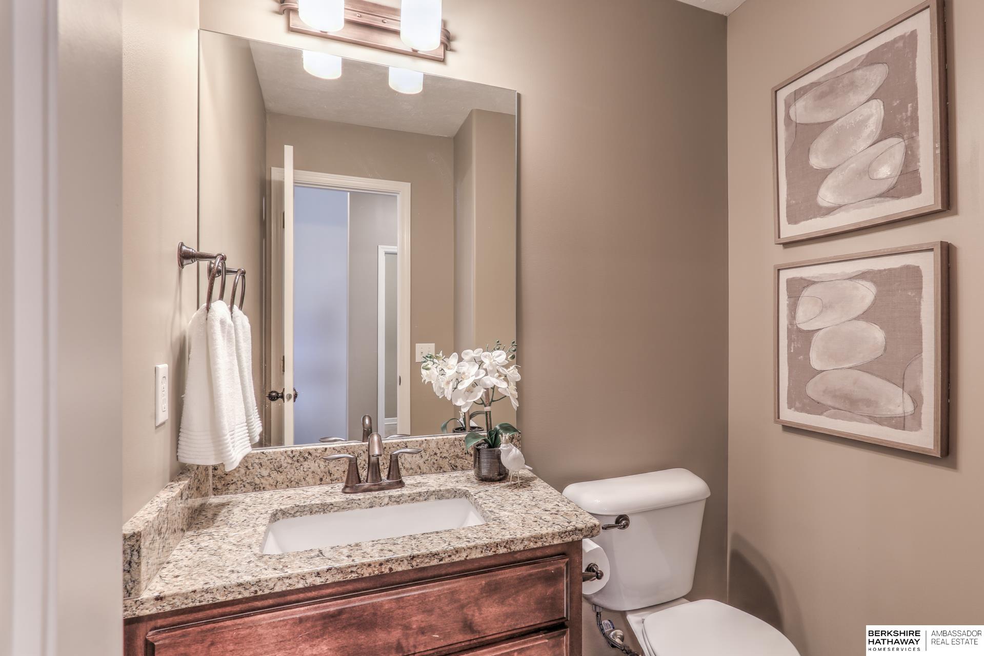 Gretna, Nebraska 68028, United States, 5 Bedrooms Bedrooms, ,3 BathroomsBathrooms,Residential,Pending,78626