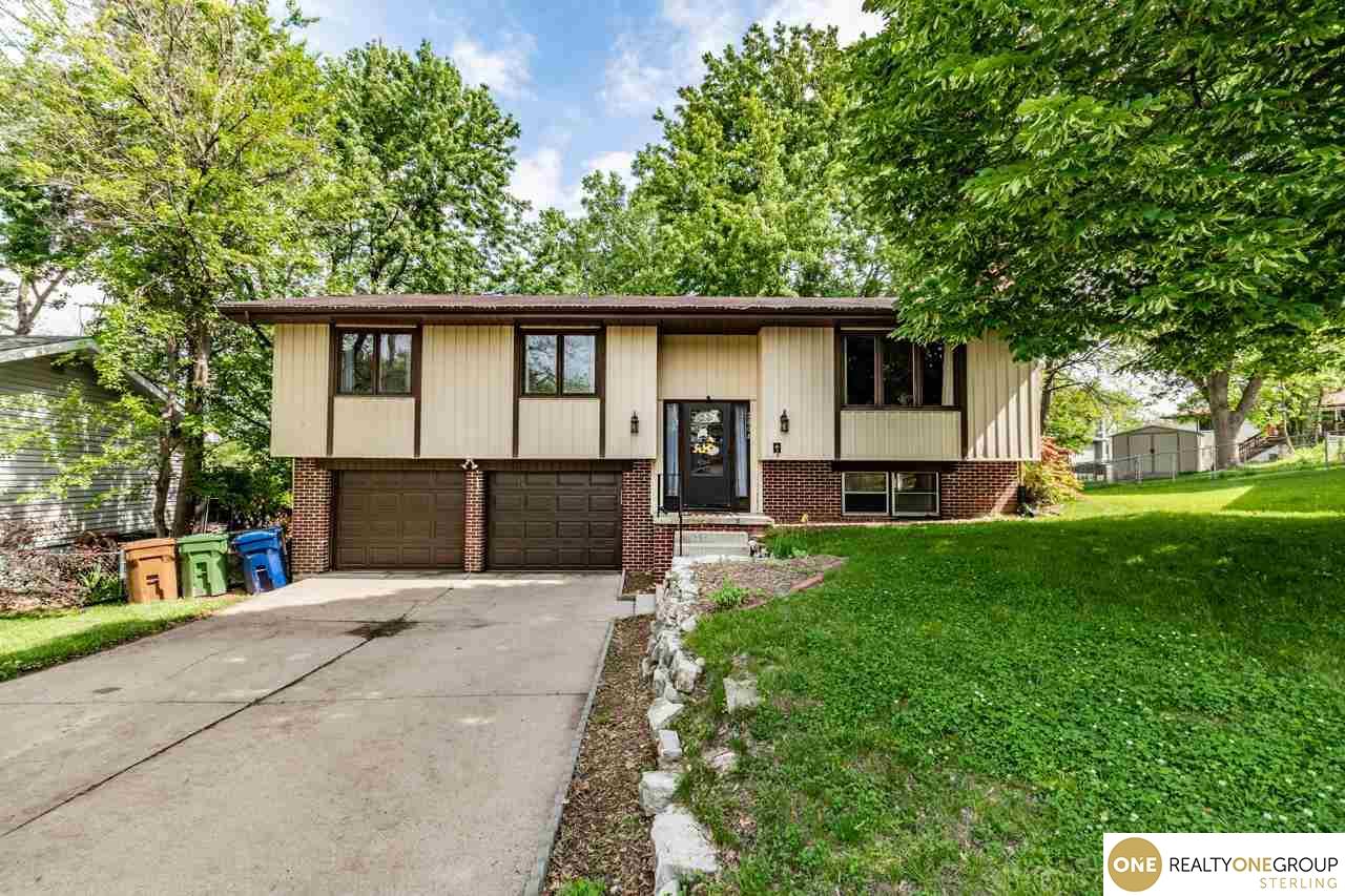 Photo 1 of 41 — 2804 Mars Circle, Bellevue, NE 68005