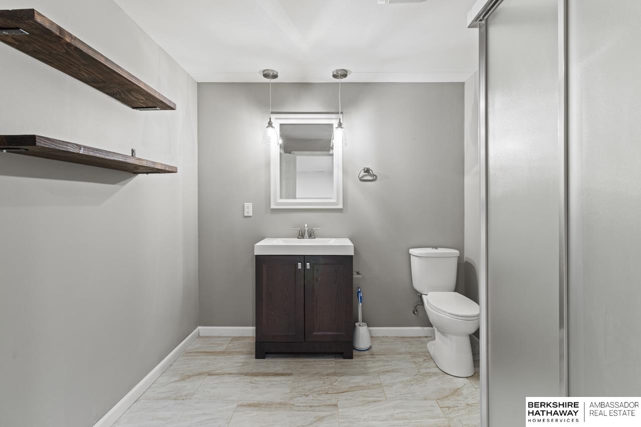 Bennington, Nebraska 68007, United States, 3 Bedrooms Bedrooms, ,3 BathroomsBathrooms,Residential,Pending,11443