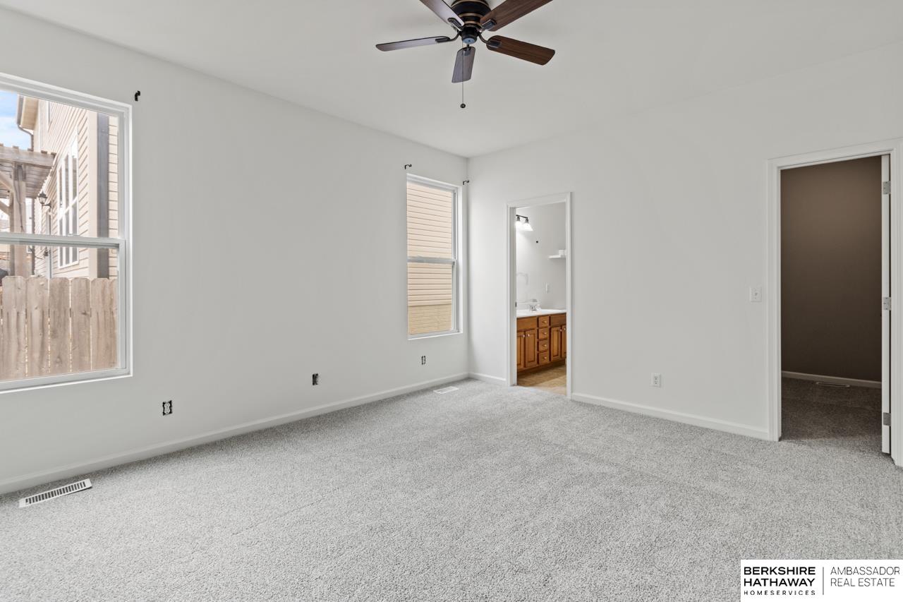 Bennington, Nebraska 68007, United States, 3 Bedrooms Bedrooms, ,3 BathroomsBathrooms,Residential,Pending,11443