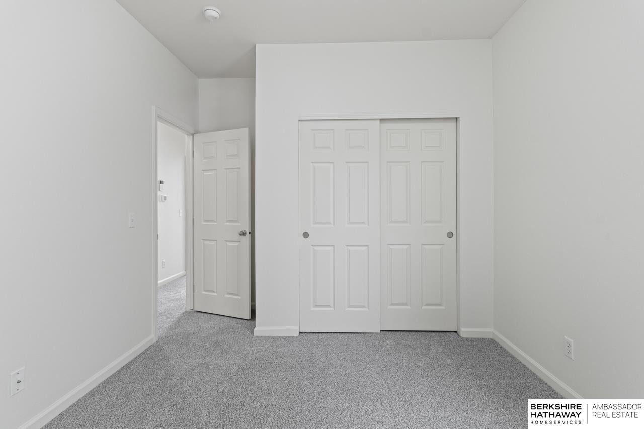 Bennington, Nebraska 68007, United States, 3 Bedrooms Bedrooms, ,3 BathroomsBathrooms,Residential,Pending,11443