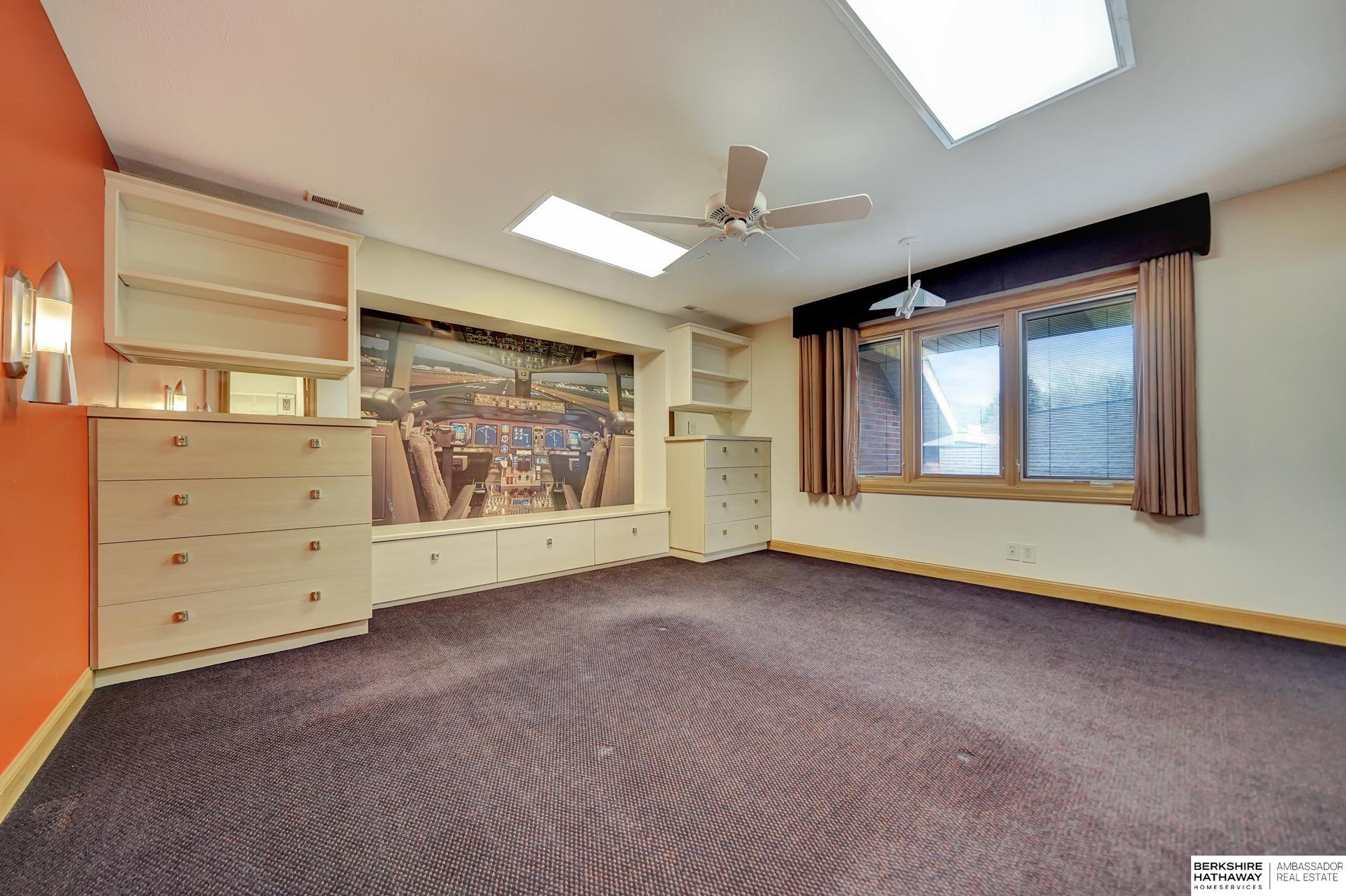 Lincoln, Nebraska 68516, United States, 5 Bedrooms Bedrooms, ,7 BathroomsBathrooms,Residential,Active,26451