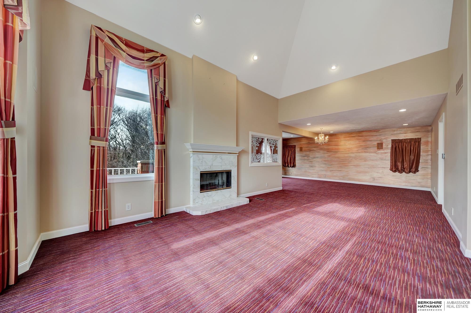 Lincoln, Nebraska 68516, United States, 5 Bedrooms Bedrooms, ,7 BathroomsBathrooms,Residential,Active,26451