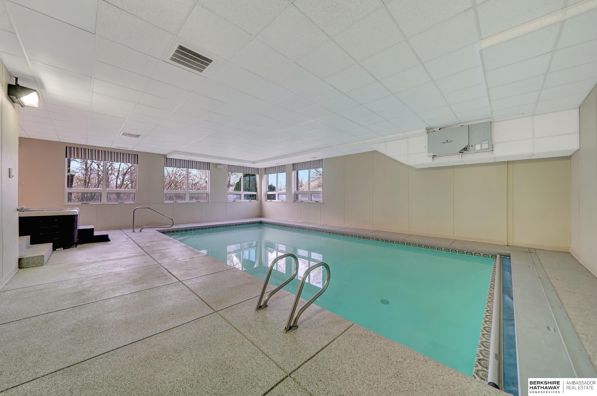 Lincoln, Nebraska 68516, United States, 5 Bedrooms Bedrooms, ,7 BathroomsBathrooms,Residential,Active,26451