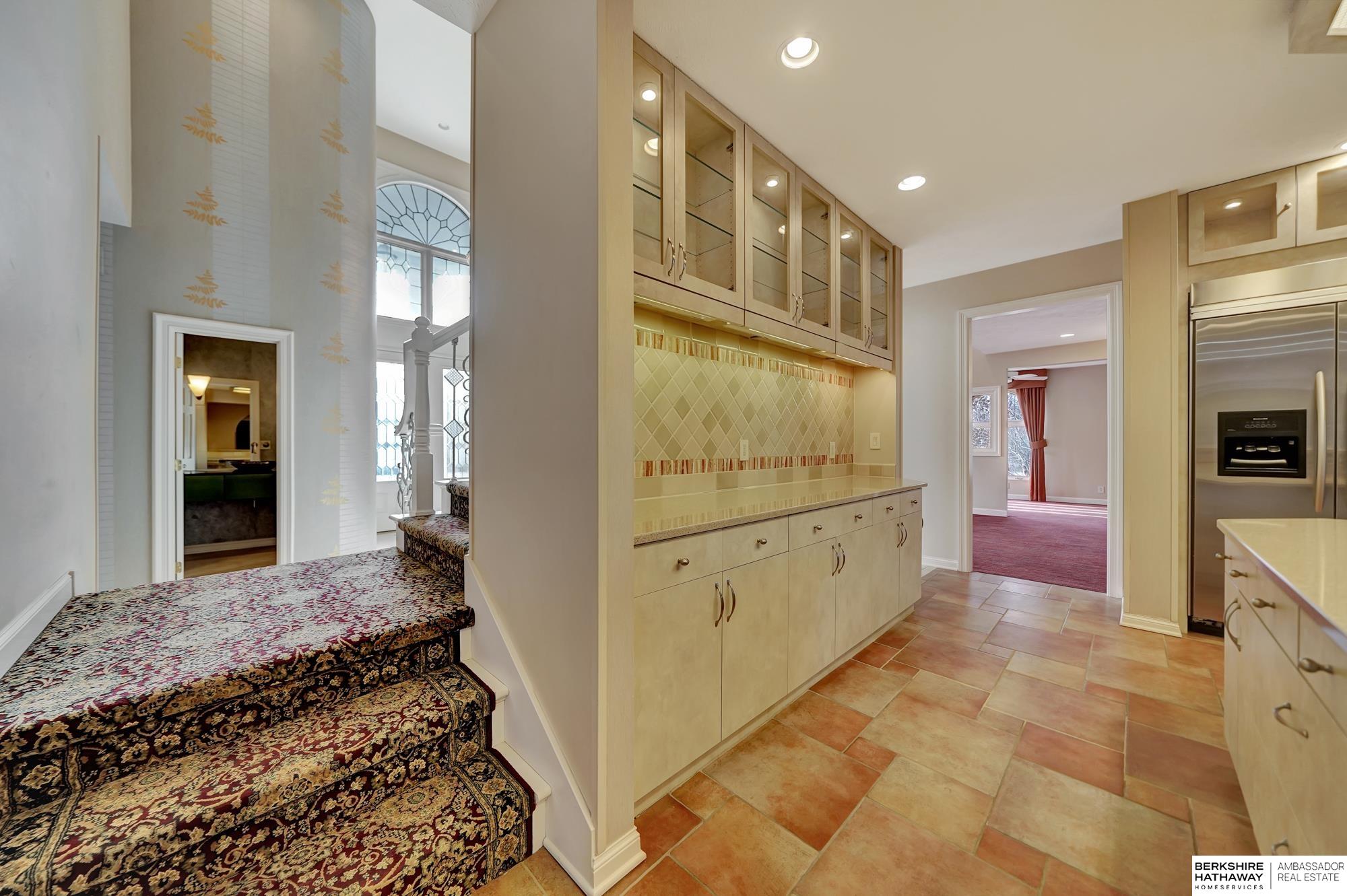 Lincoln, Nebraska 68516, United States, 5 Bedrooms Bedrooms, ,7 BathroomsBathrooms,Residential,Active,26451