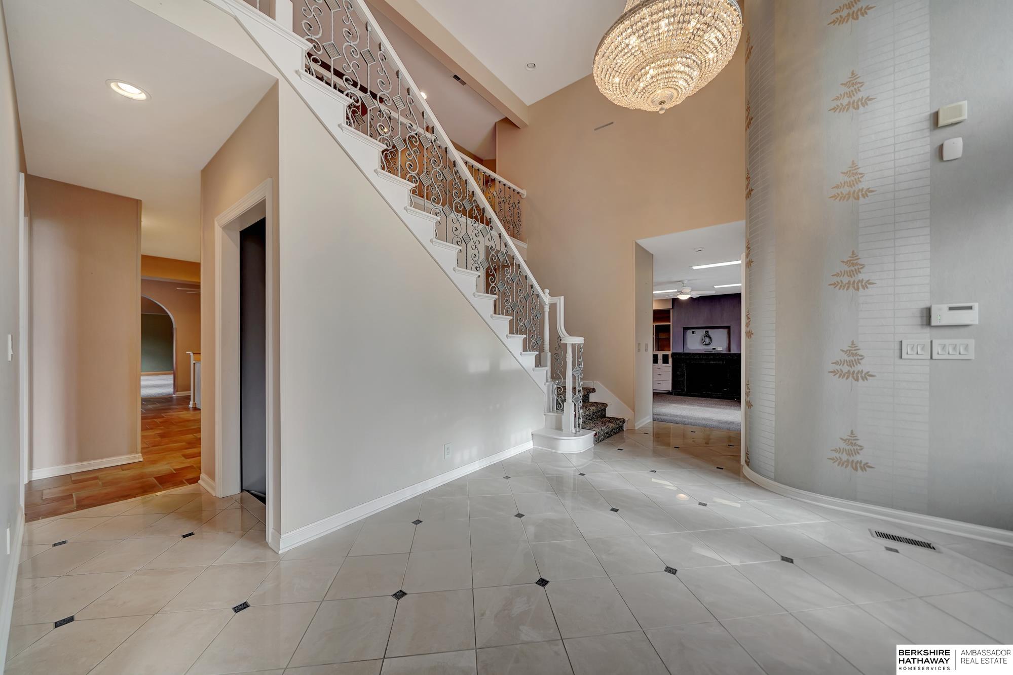 Lincoln, Nebraska 68516, United States, 5 Bedrooms Bedrooms, ,7 BathroomsBathrooms,Residential,Active,26451