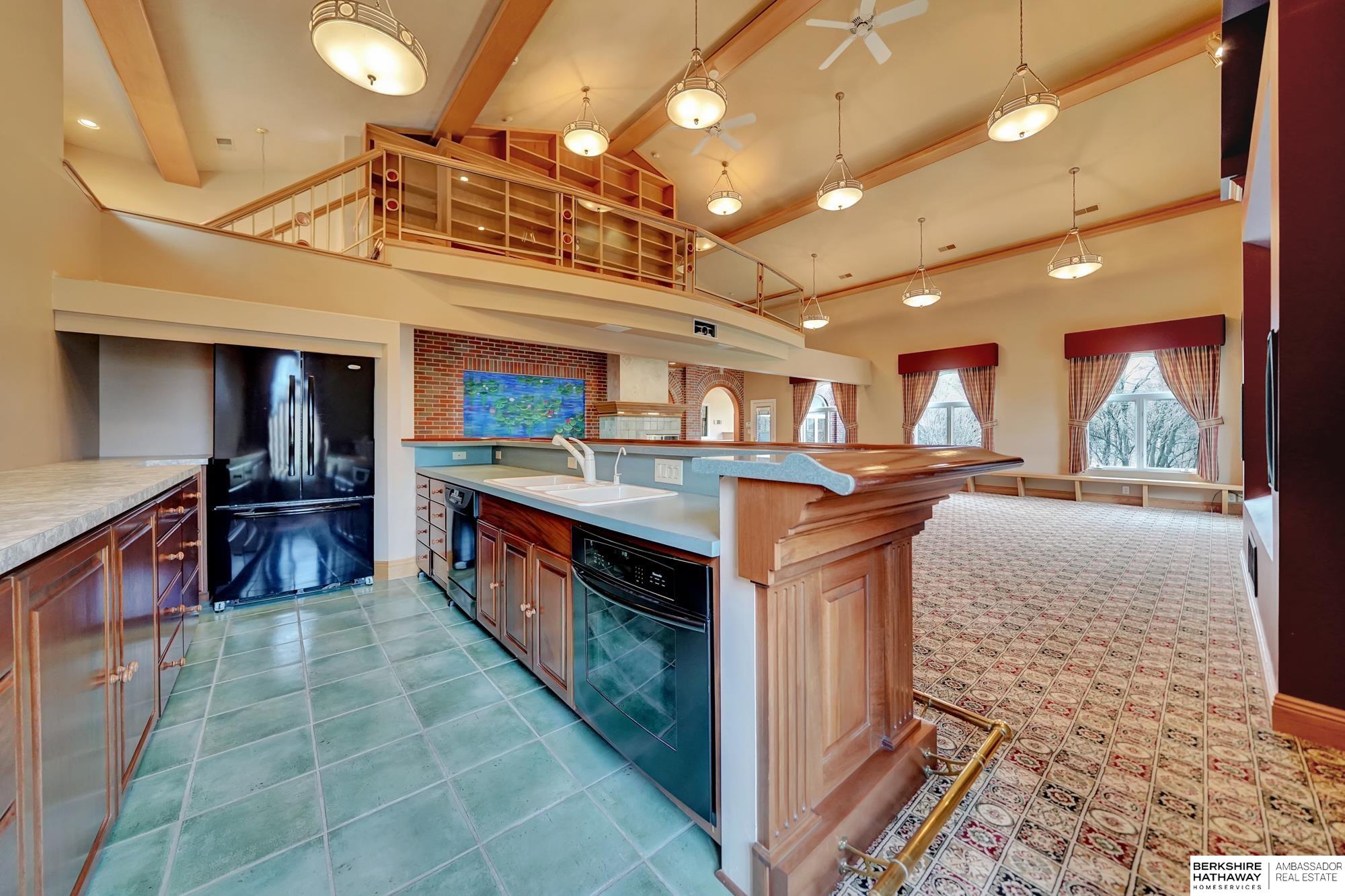 Lincoln, Nebraska 68516, United States, 5 Bedrooms Bedrooms, ,7 BathroomsBathrooms,Residential,Active,26451