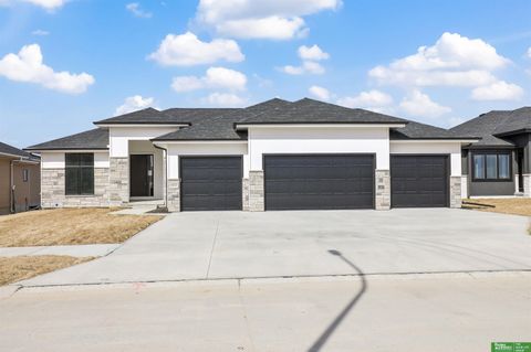 MLS: 22506233