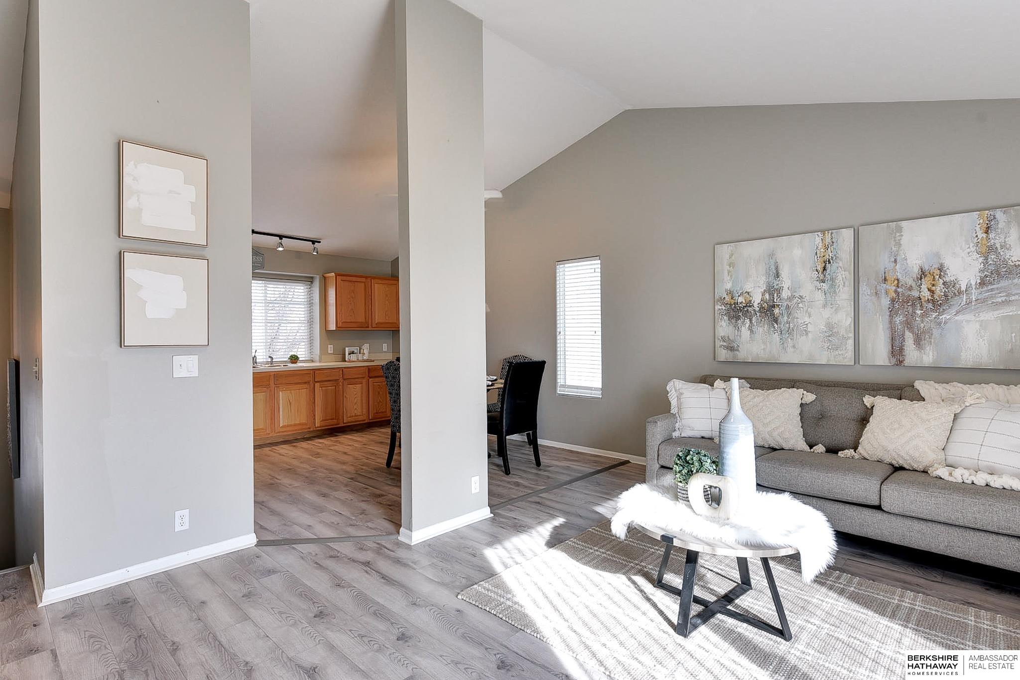 Omaha, Nebraska 68122, United States, 3 Bedrooms Bedrooms, ,2 BathroomsBathrooms,Residential,Pending,9442