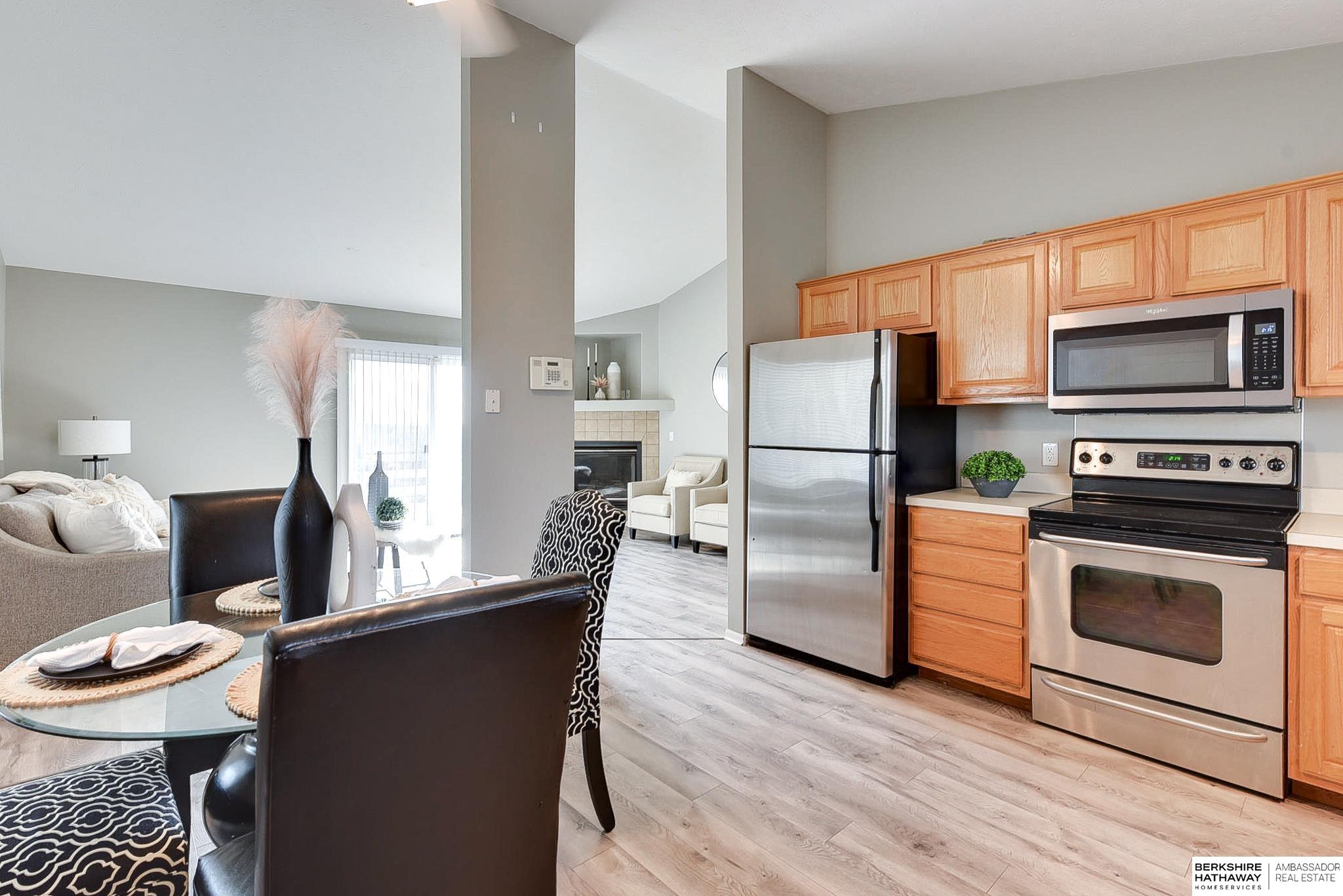 Omaha, Nebraska 68122, United States, 3 Bedrooms Bedrooms, ,2 BathroomsBathrooms,Residential,Pending,9442