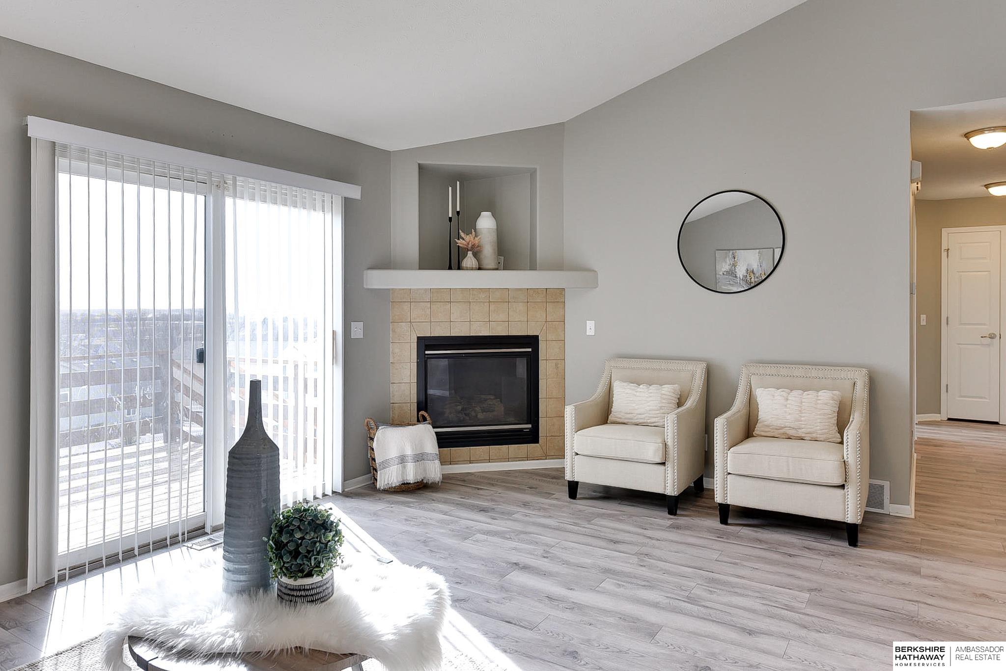 Omaha, Nebraska 68122, United States, 3 Bedrooms Bedrooms, ,2 BathroomsBathrooms,Residential,Pending,9442