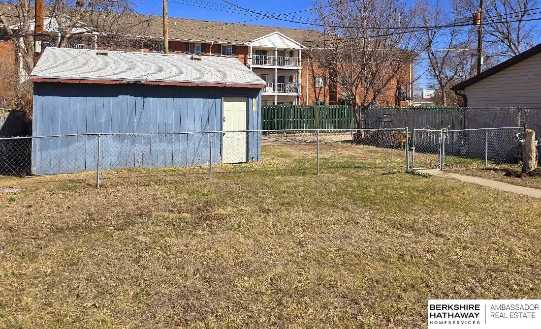 Lincoln, Nebraska 68503, United States, 3 Bedrooms Bedrooms, ,1 BathroomBathrooms,Residential,Active,93839