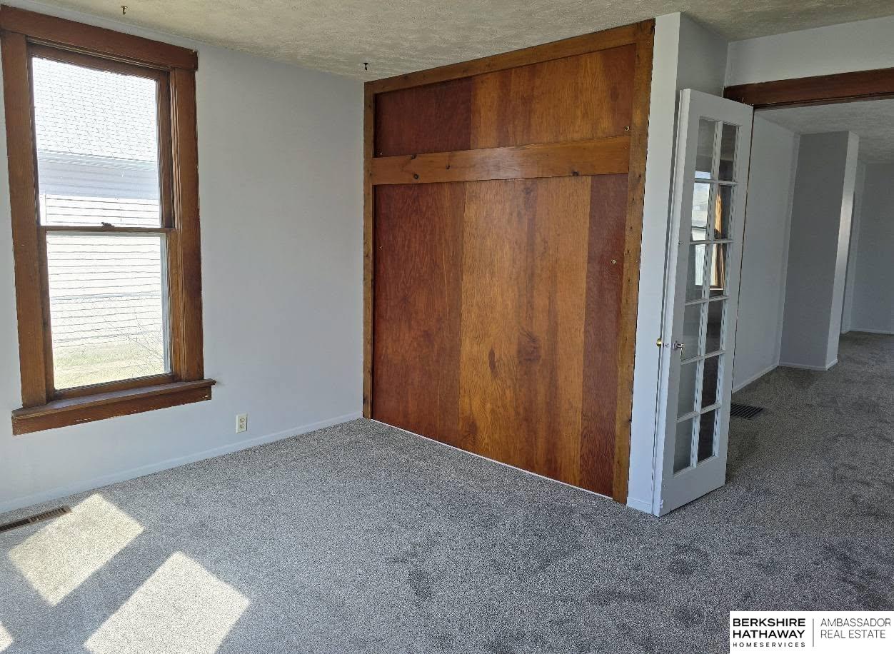 Lincoln, Nebraska 68503, United States, 3 Bedrooms Bedrooms, ,1 BathroomBathrooms,Residential,Active,93839