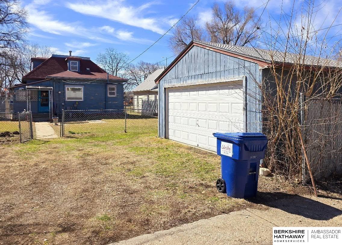 Lincoln, Nebraska 68503, United States, 3 Bedrooms Bedrooms, ,1 BathroomBathrooms,Residential,Active,93839