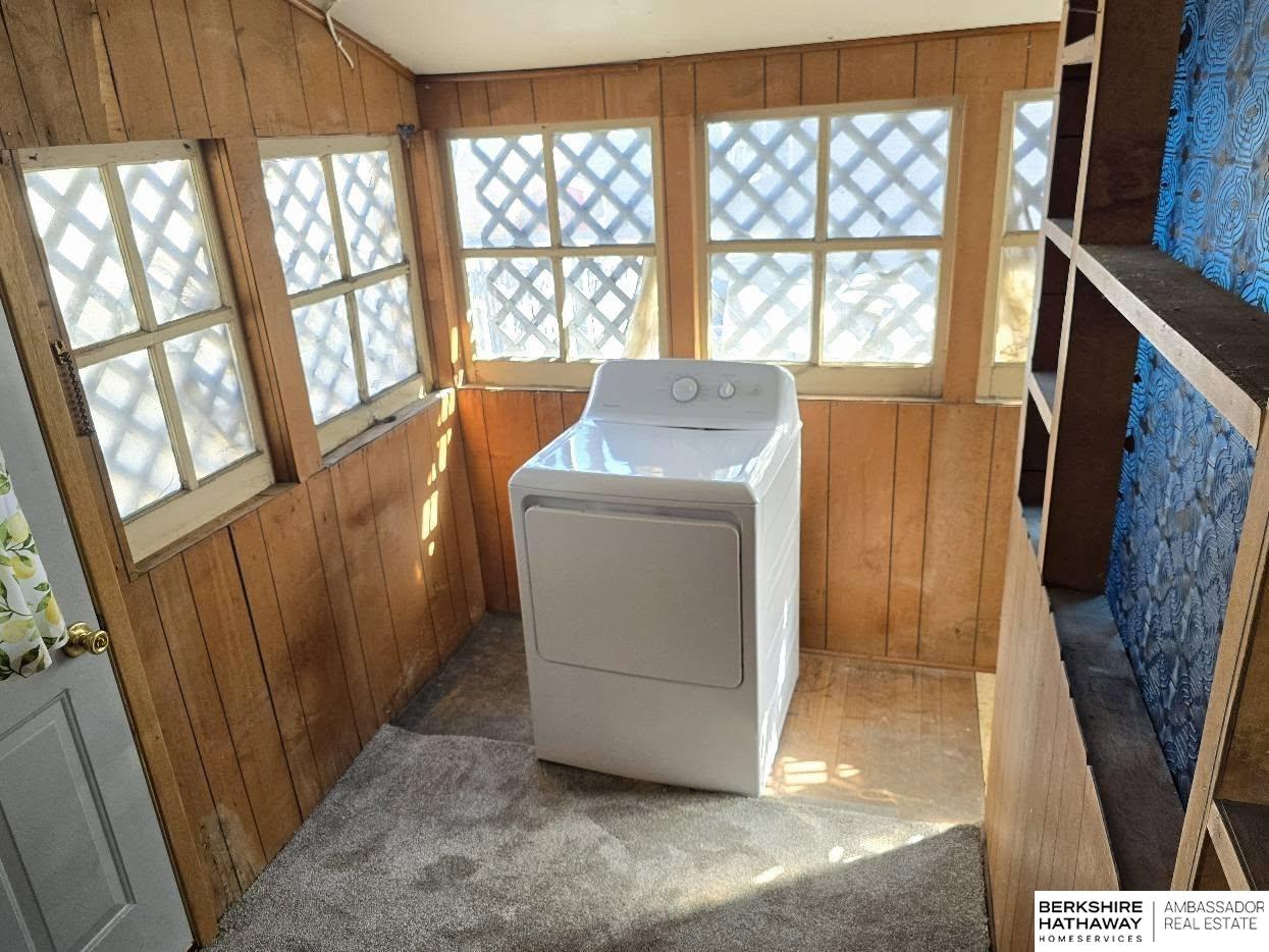 Lincoln, Nebraska 68503, United States, 3 Bedrooms Bedrooms, ,1 BathroomBathrooms,Residential,Active,93839