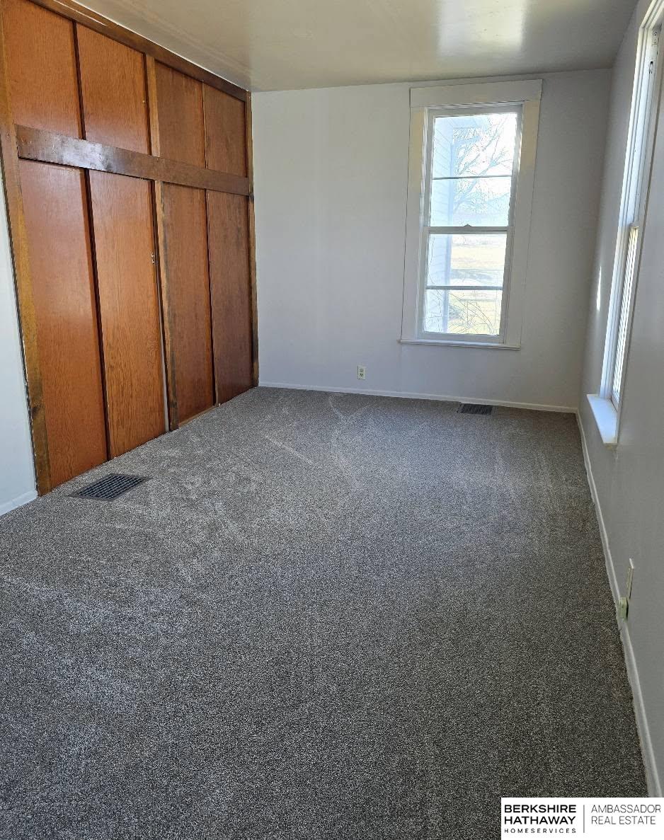 Lincoln, Nebraska 68503, United States, 3 Bedrooms Bedrooms, ,1 BathroomBathrooms,Residential,Active,93839