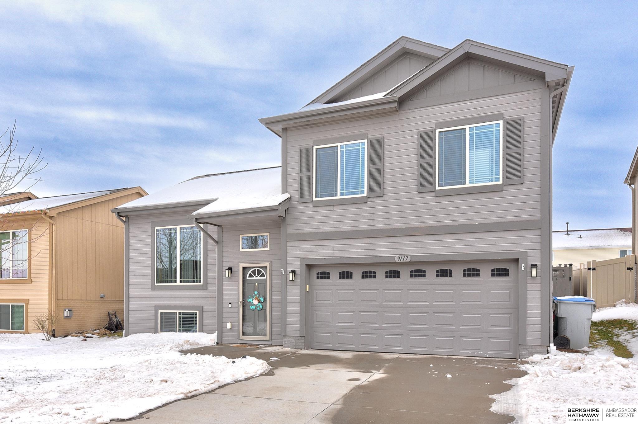 Omaha, Nebraska 68122, United States, 3 Bedrooms Bedrooms, ,2 BathroomsBathrooms,Residential,Pending,93443