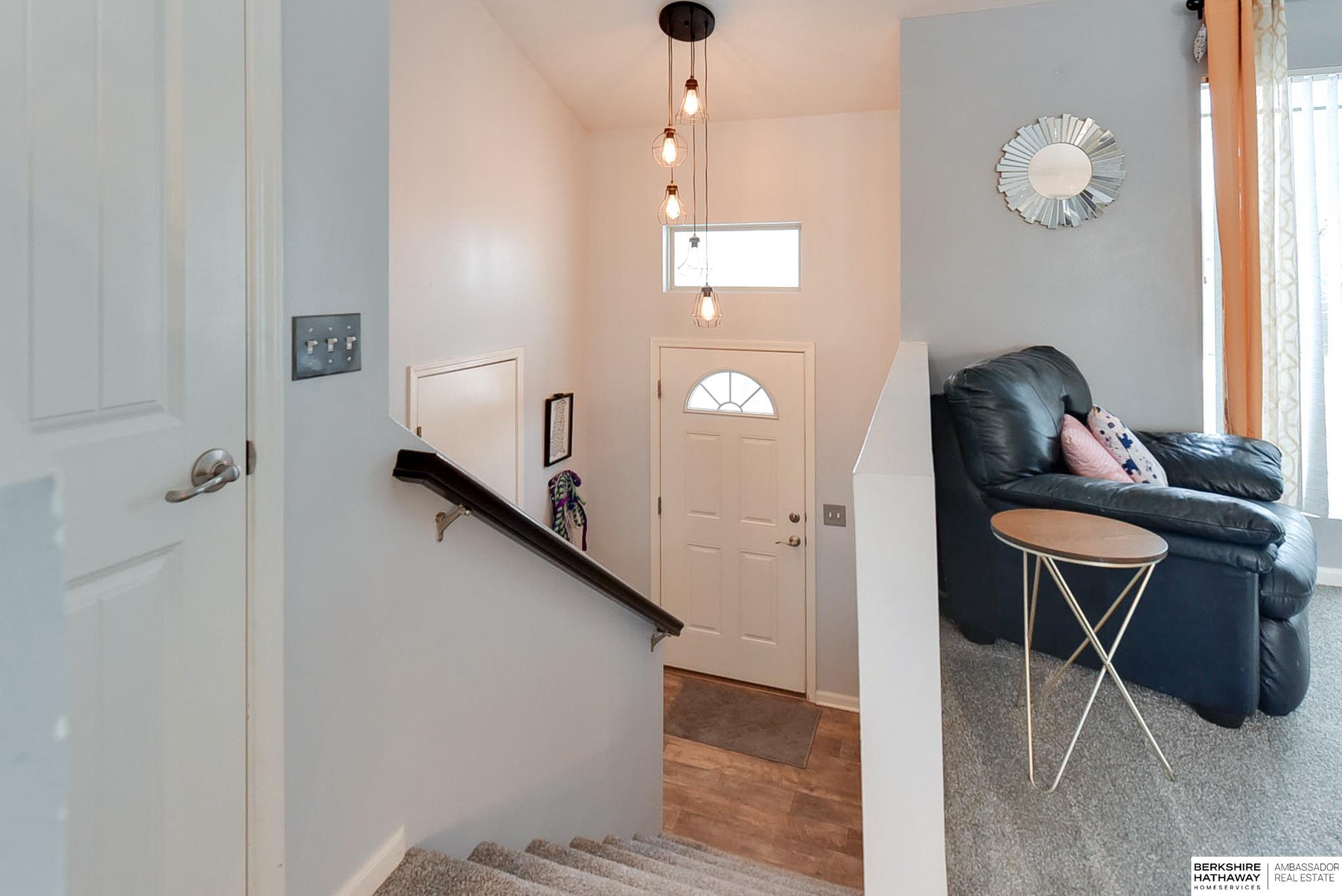 Omaha, Nebraska 68122, United States, 3 Bedrooms Bedrooms, ,2 BathroomsBathrooms,Residential,Pending,93443