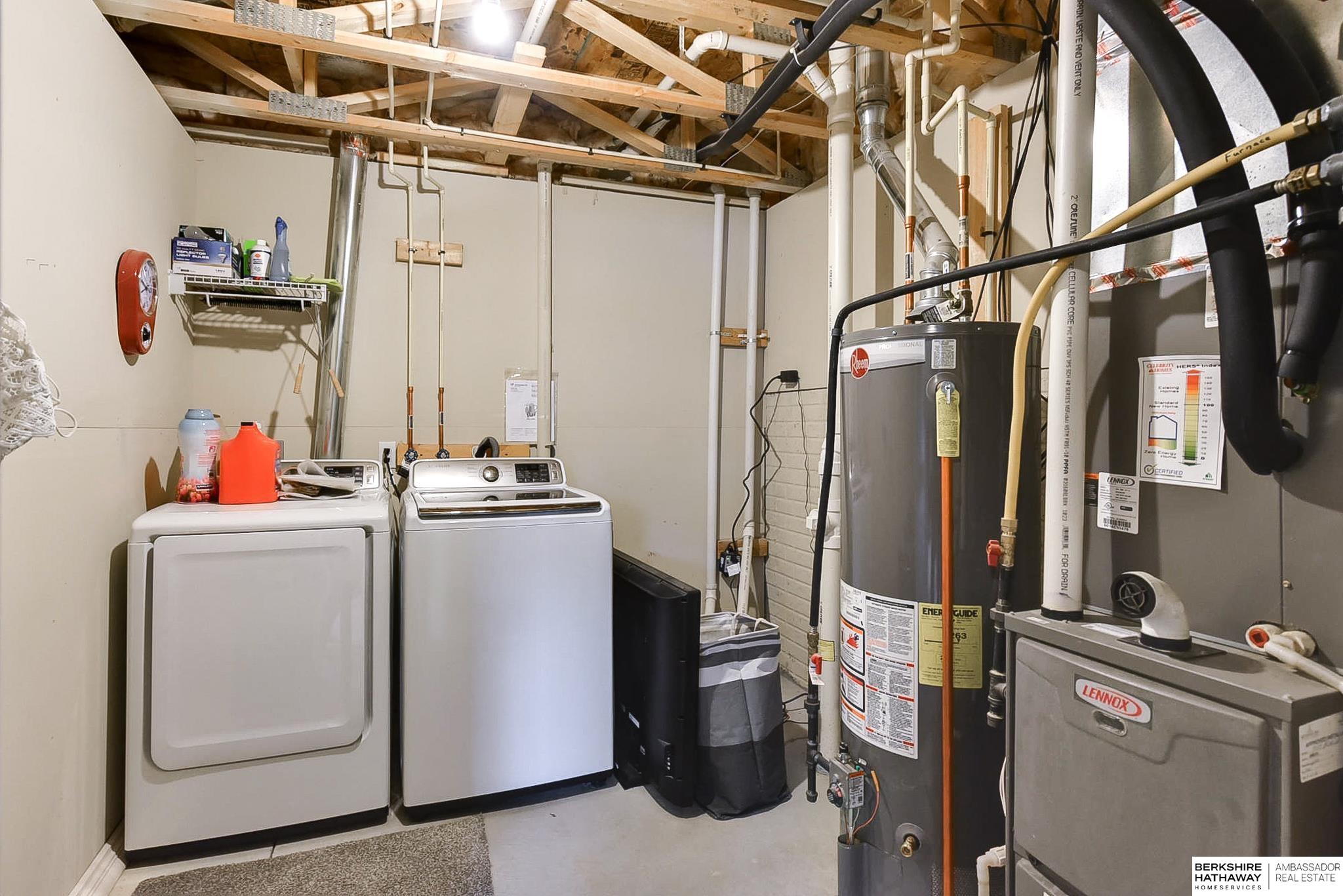 Omaha, Nebraska 68122, United States, 3 Bedrooms Bedrooms, ,2 BathroomsBathrooms,Residential,Pending,93443