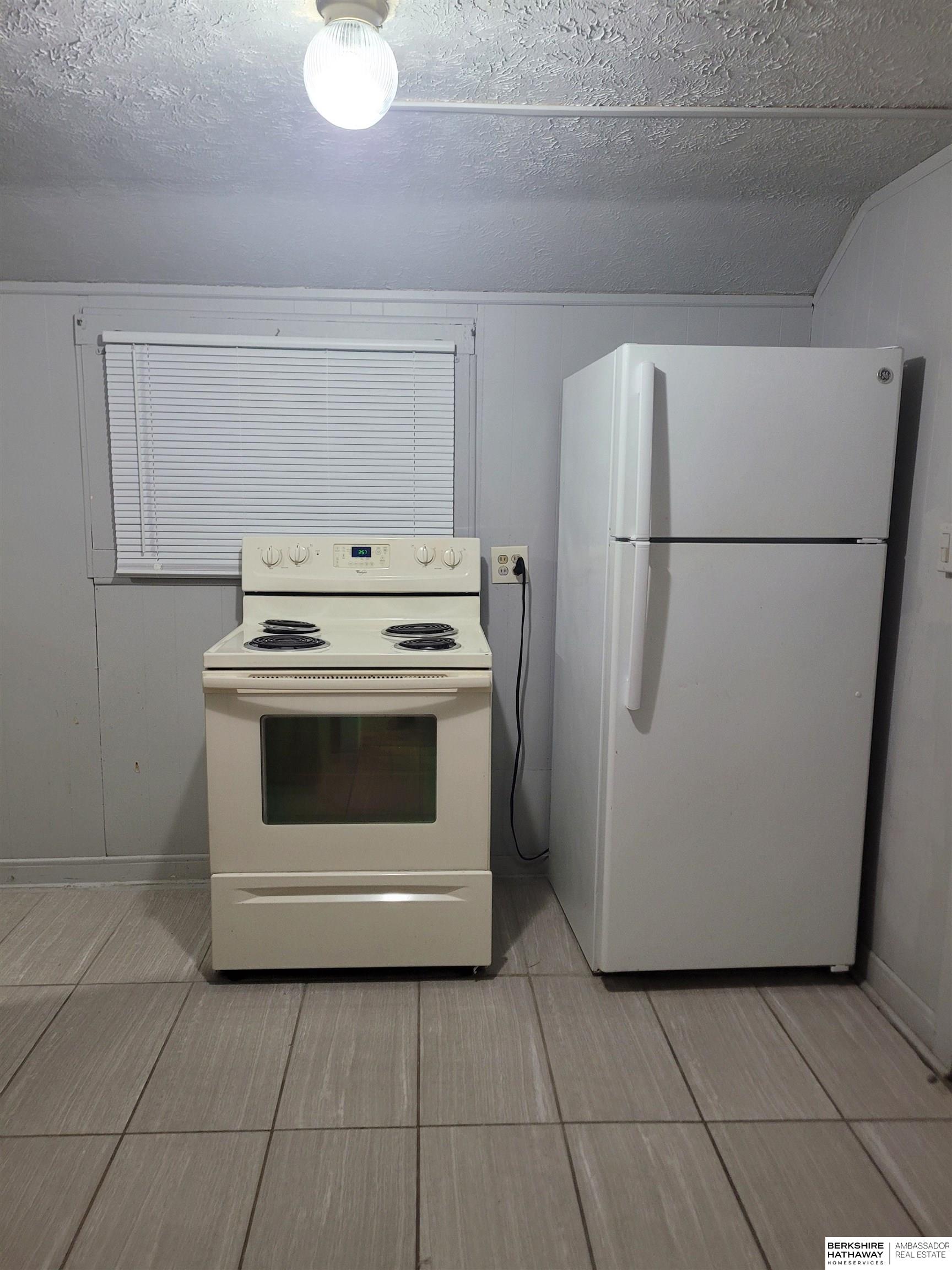 Omaha, Nebraska 68134, United States, 2 Bedrooms Bedrooms, ,1 BathroomBathrooms,Residential,Pending,86414