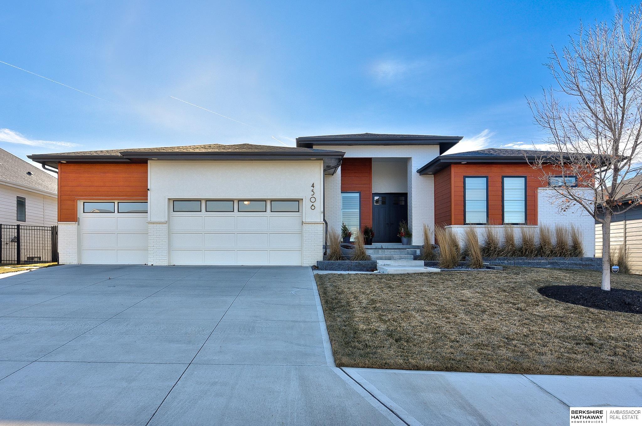 Omaha, Nebraska 68022, United States, 5 Bedrooms Bedrooms, ,4 BathroomsBathrooms,Residential,Pending,694