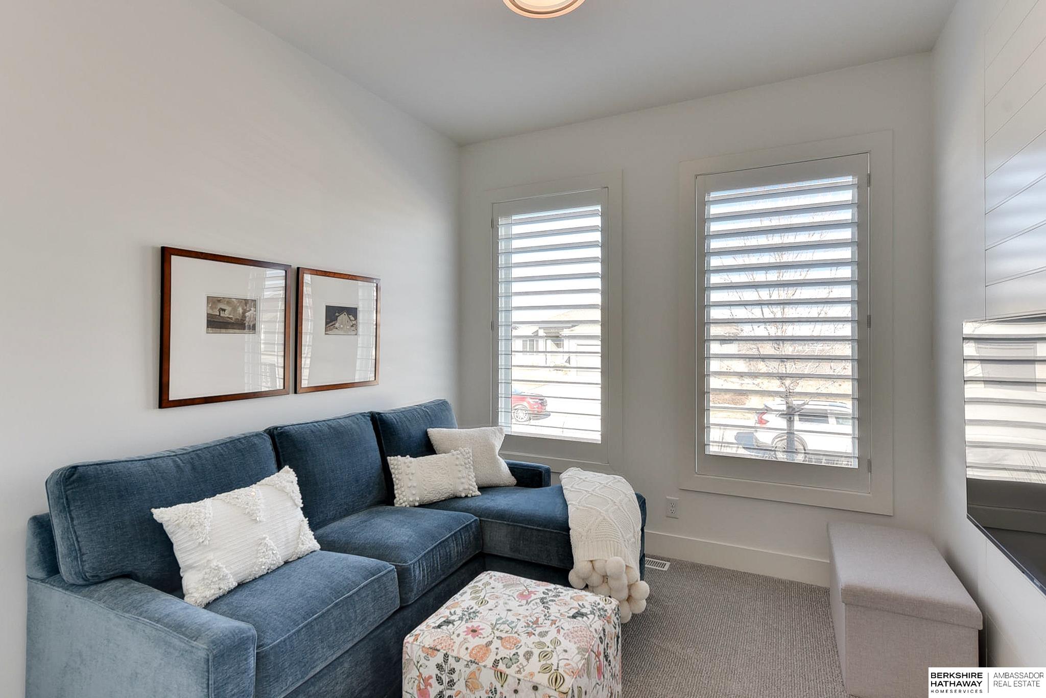 Omaha, Nebraska 68022, United States, 5 Bedrooms Bedrooms, ,4 BathroomsBathrooms,Residential,Pending,694