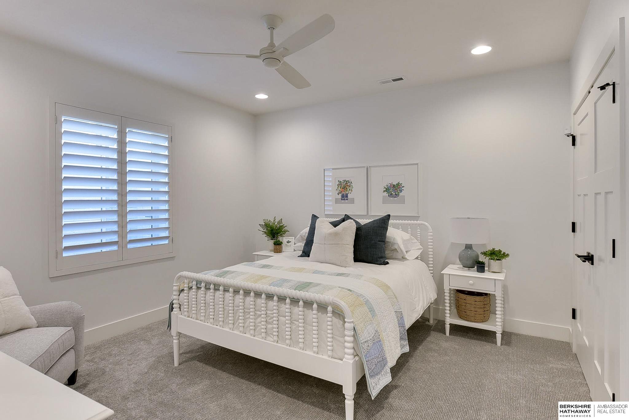 Omaha, Nebraska 68022, United States, 5 Bedrooms Bedrooms, ,4 BathroomsBathrooms,Residential,Pending,694