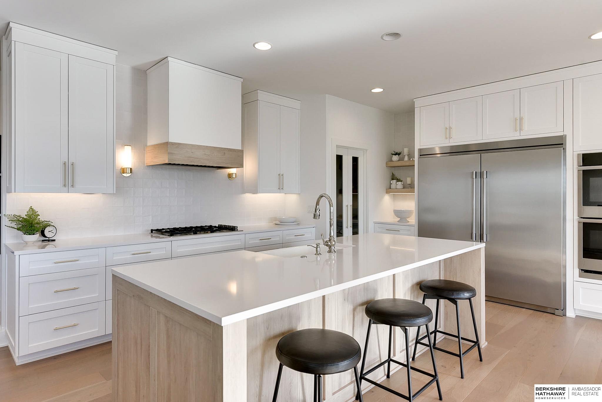 Omaha, Nebraska 68022, United States, 5 Bedrooms Bedrooms, ,4 BathroomsBathrooms,Residential,Pending,694