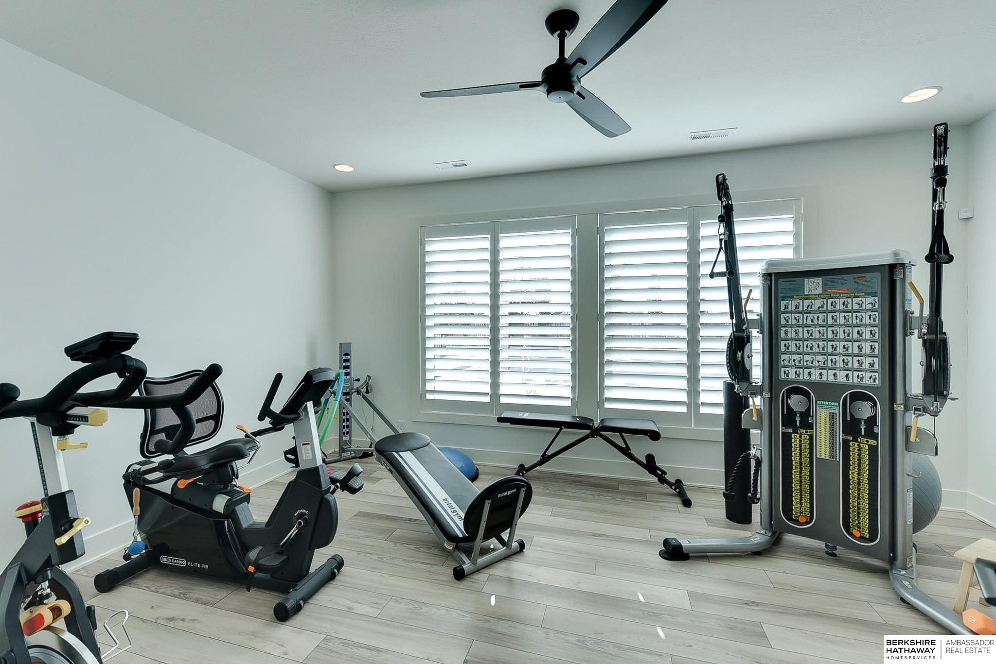 Omaha, Nebraska 68022, United States, 5 Bedrooms Bedrooms, ,4 BathroomsBathrooms,Residential,Pending,694