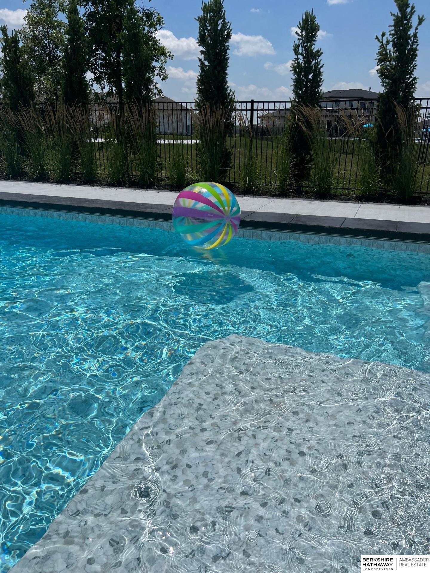 Omaha, Nebraska 68022, United States, 5 Bedrooms Bedrooms, ,4 BathroomsBathrooms,Residential,Pending,694