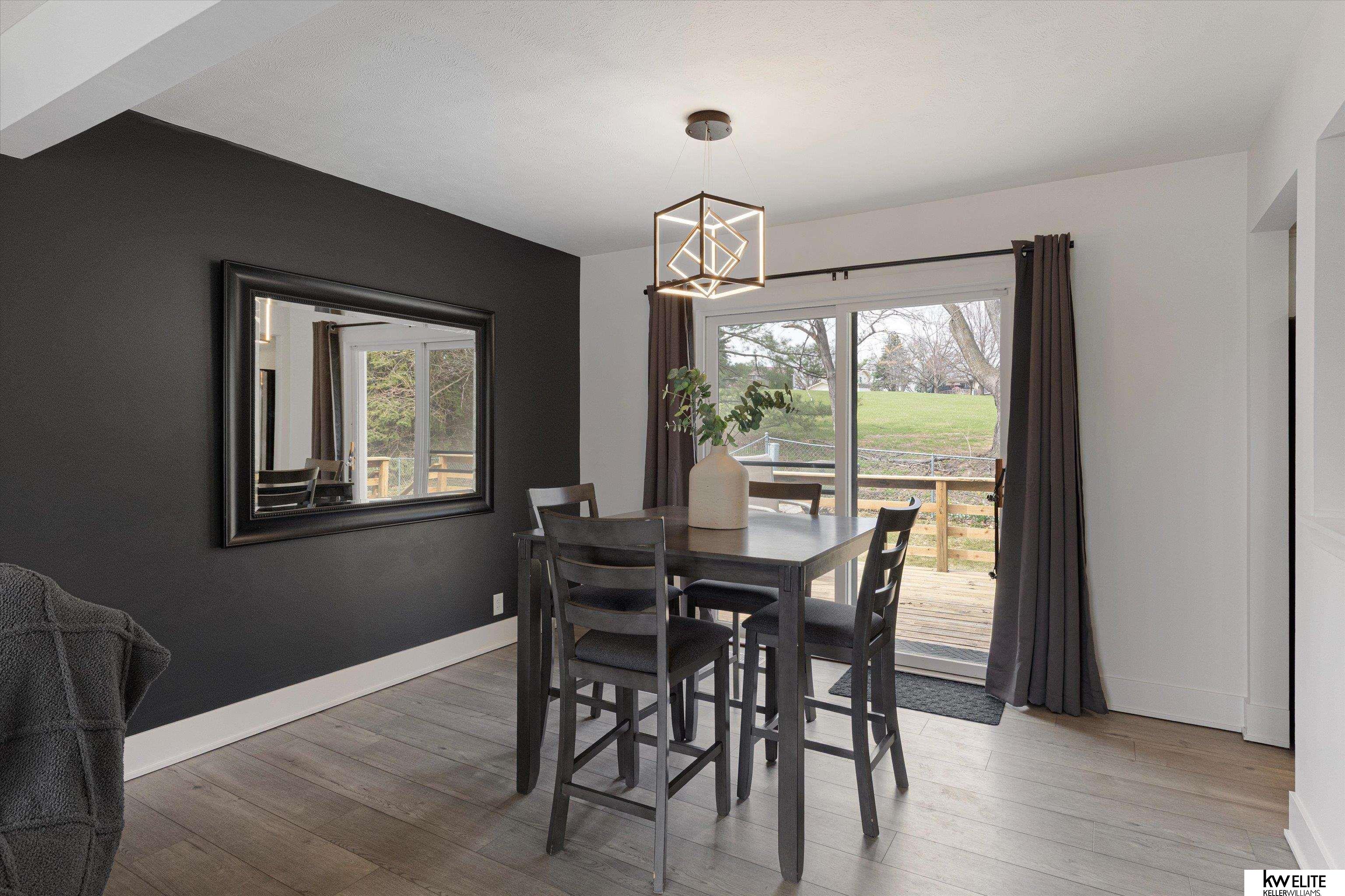 Omaha, Nebraska 68164, United States, 3 Bedrooms Bedrooms, ,3 BathroomsBathrooms,Residential,Pending,106971