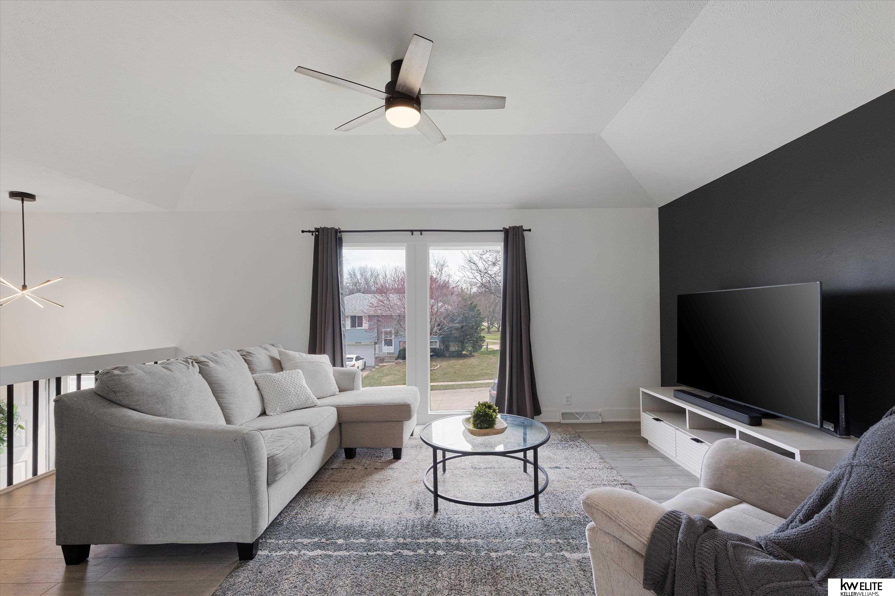 Omaha, Nebraska 68164, United States, 3 Bedrooms Bedrooms, ,3 BathroomsBathrooms,Residential,Pending,106971