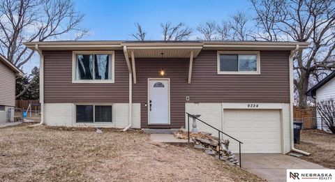 9324 Laurel Avenue, Omaha, NE 68134 - MLS#: 22507236