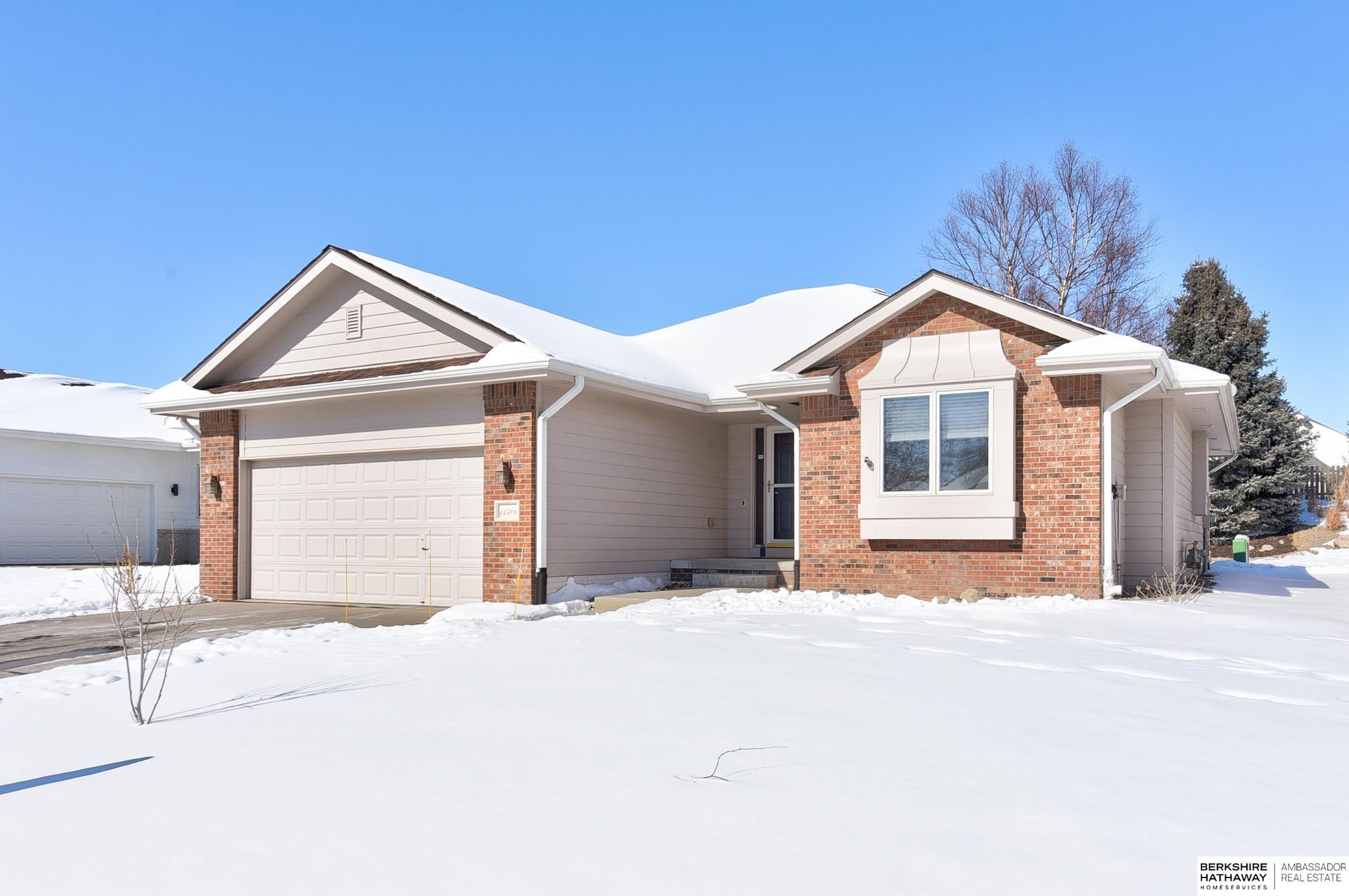 Omaha, Nebraska 68164, United States, 2 Bedrooms Bedrooms, ,2 BathroomsBathrooms,Residential,Active,437