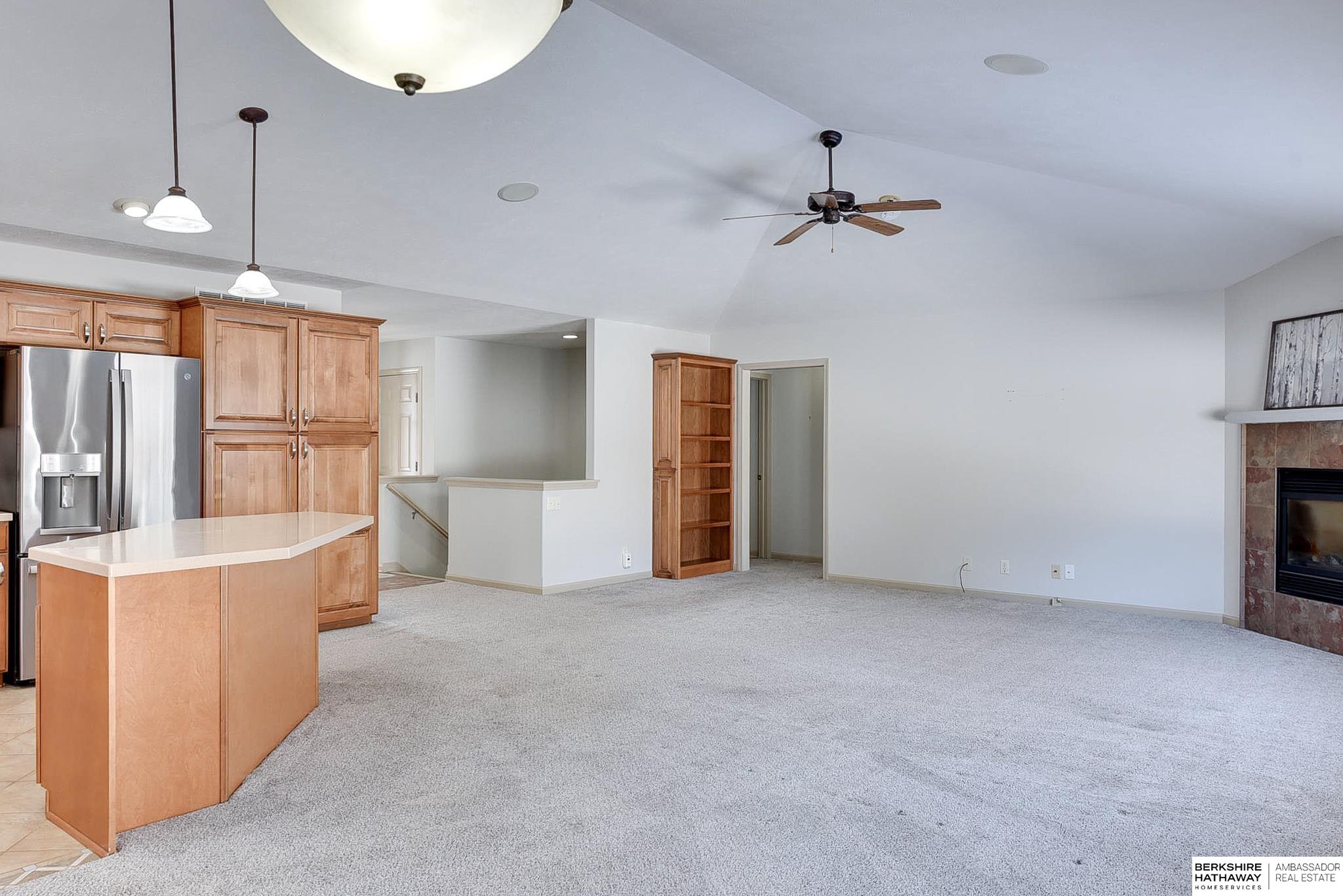 Omaha, Nebraska 68164, United States, 2 Bedrooms Bedrooms, ,2 BathroomsBathrooms,Residential,Active,437