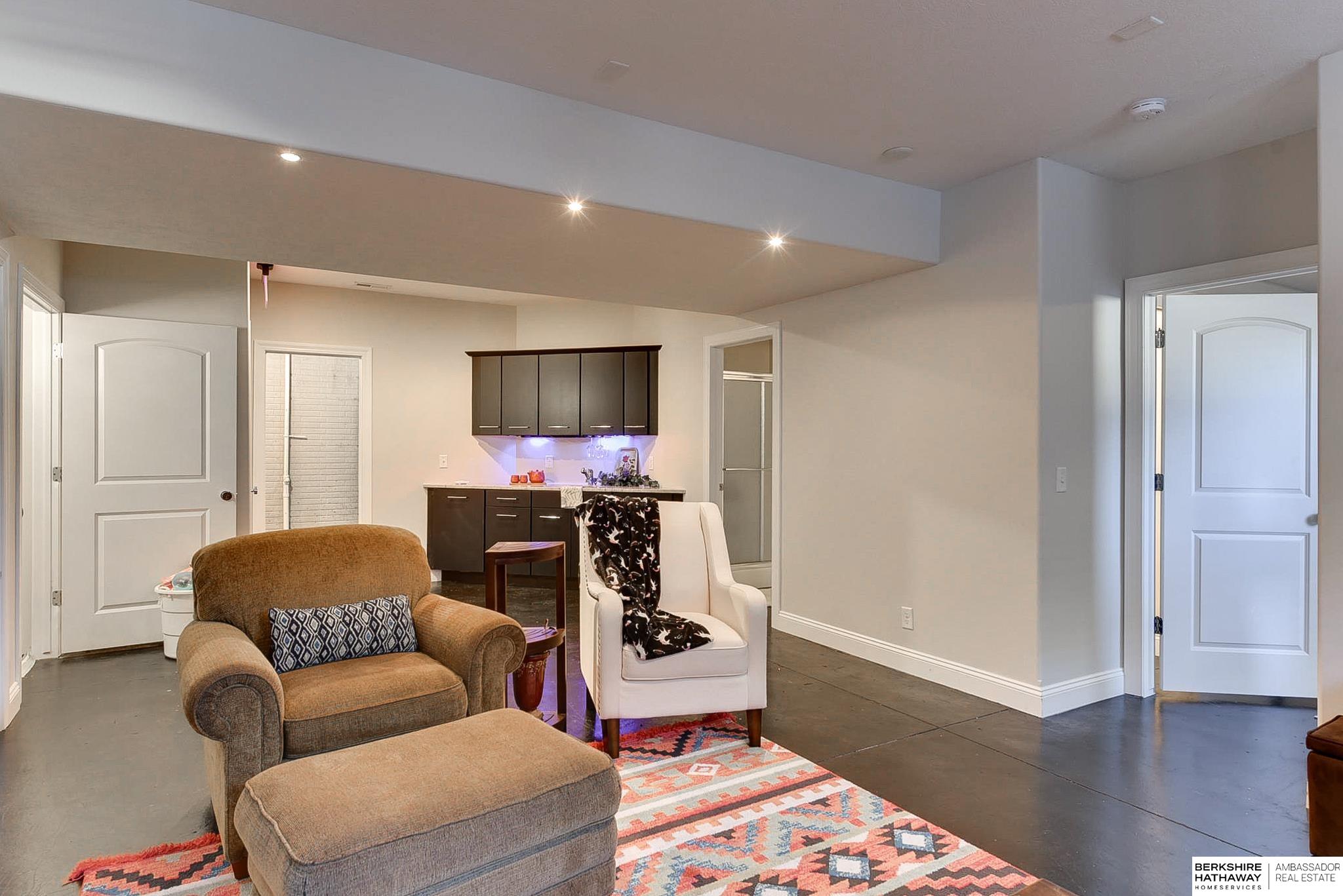 Omaha, Nebraska 68135, United States, 3 Bedrooms Bedrooms, ,3 BathroomsBathrooms,Residential,Active,7679