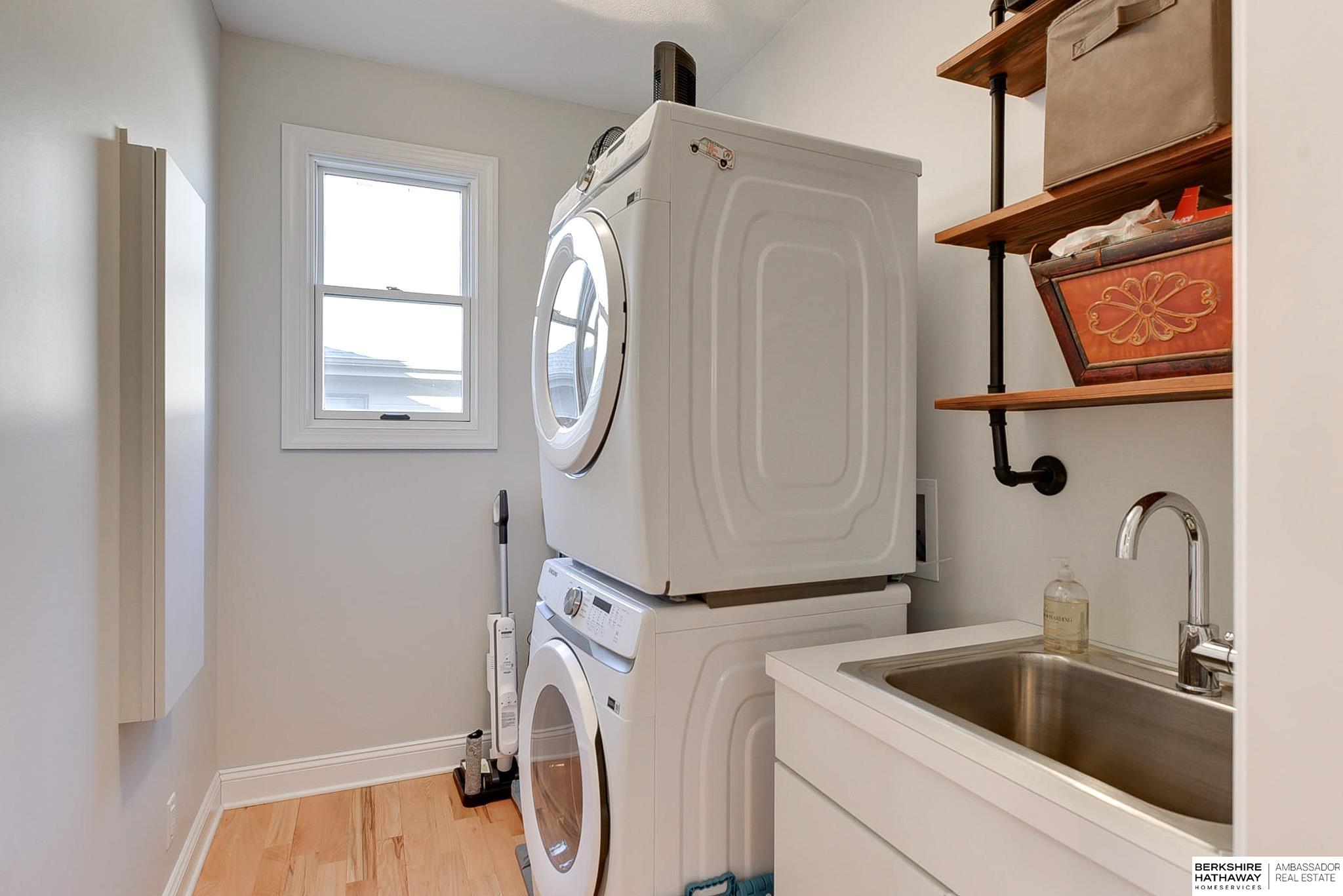 Omaha, Nebraska 68135, United States, 3 Bedrooms Bedrooms, ,3 BathroomsBathrooms,Residential,Active,7679