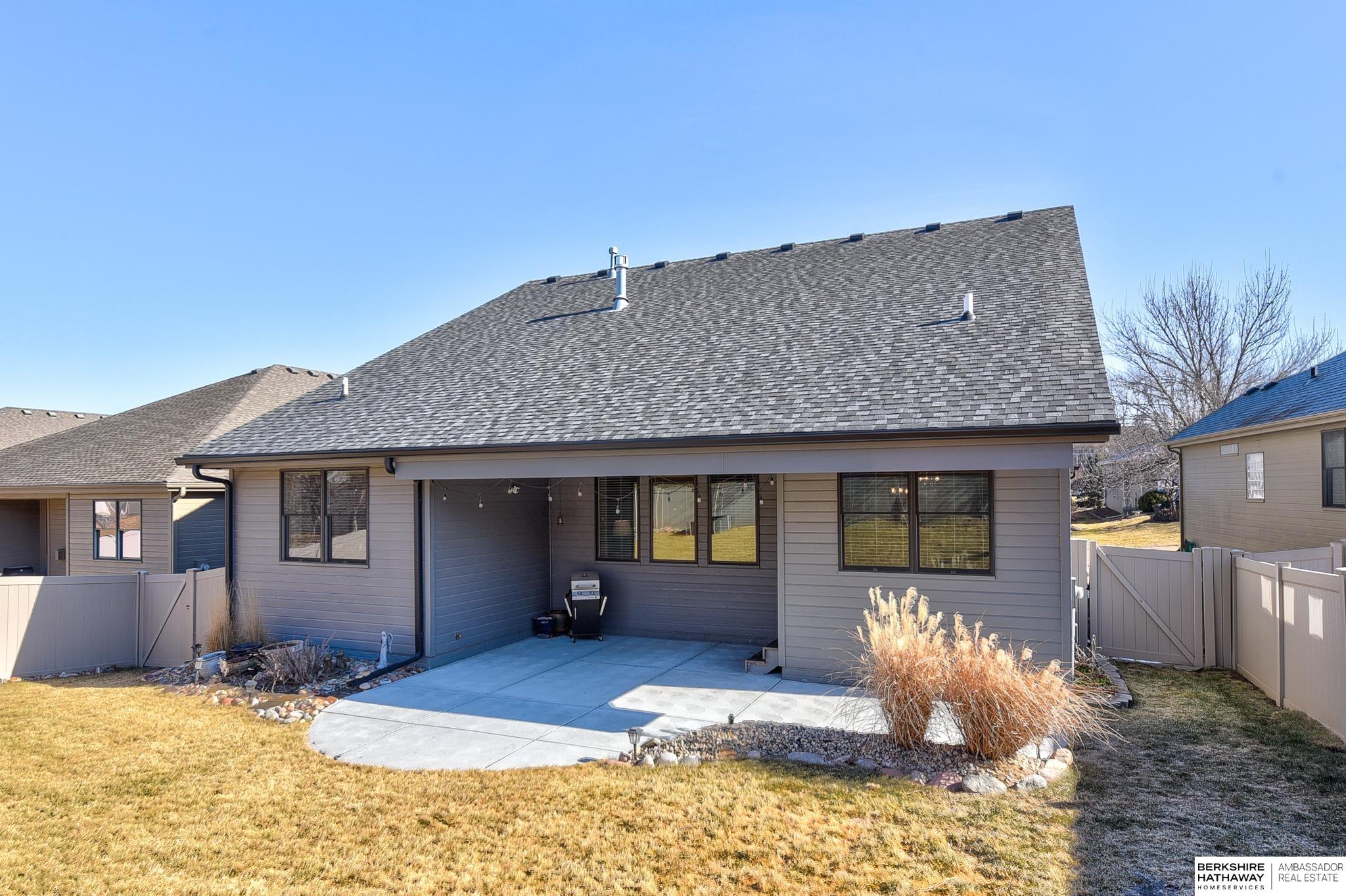 Omaha, Nebraska 68135, United States, 3 Bedrooms Bedrooms, ,3 BathroomsBathrooms,Residential,Active,7679