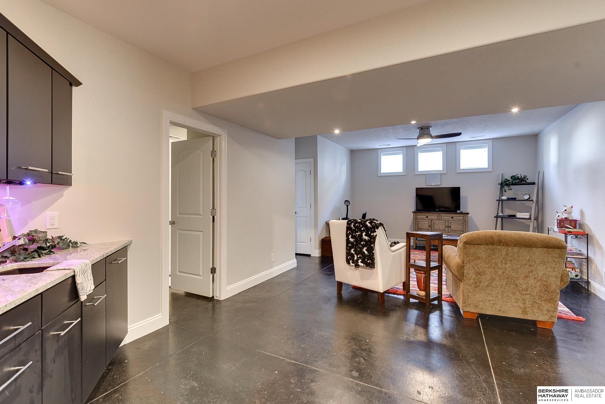 Omaha, Nebraska 68135, United States, 3 Bedrooms Bedrooms, ,3 BathroomsBathrooms,Residential,Active,7679