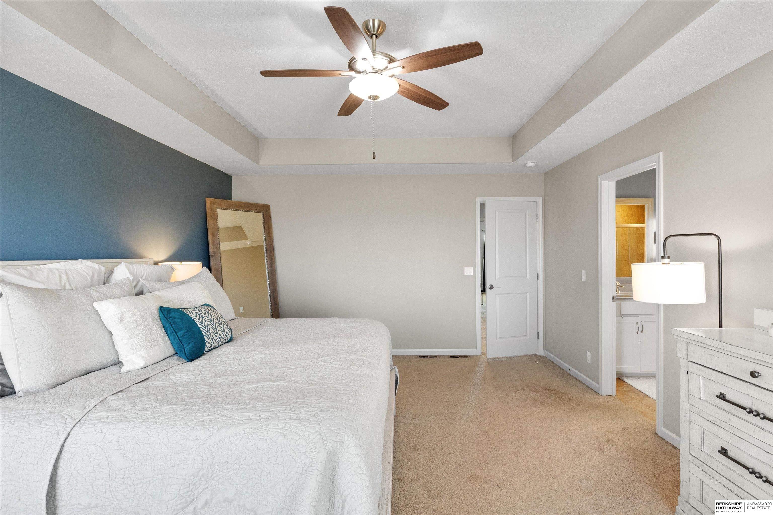 Omaha, Nebraska 68136, United States, 5 Bedrooms Bedrooms, ,3 BathroomsBathrooms,Residential,Pending,107950